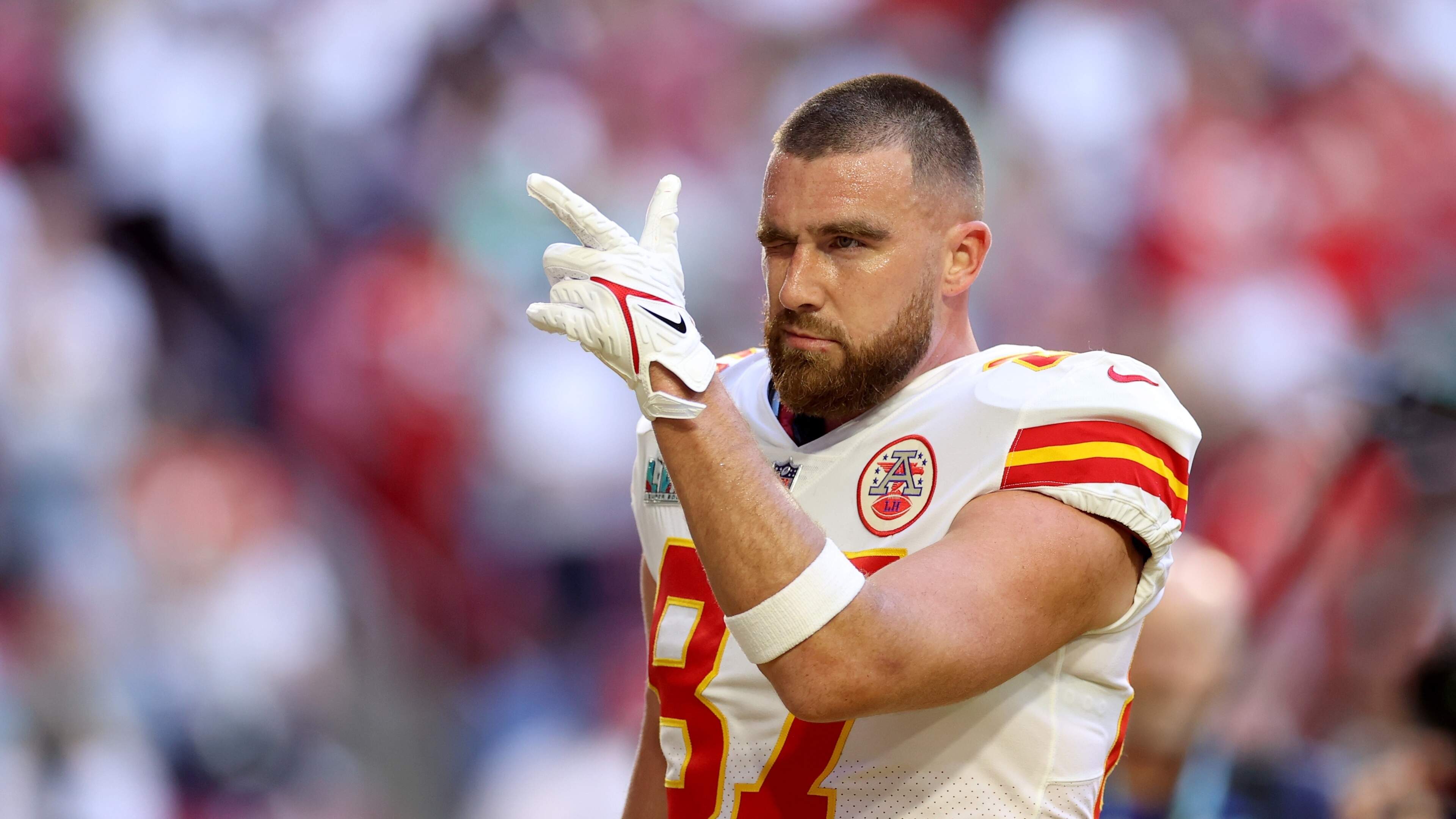 Travis Kelce accepteert uitdaging Meryl Streep op hakken te lopen