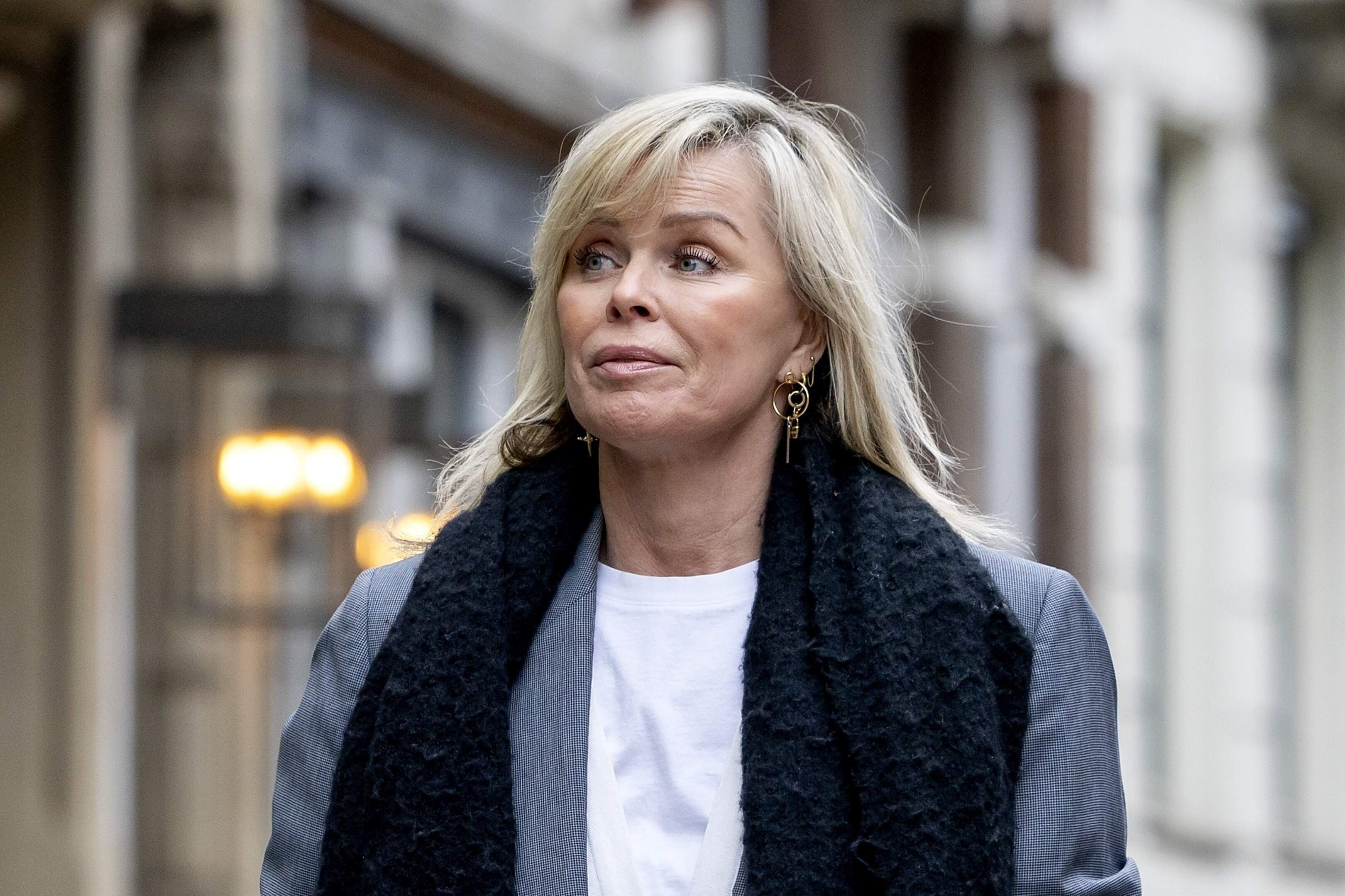 Bridget Maasland openhartig over kankerdiagnose moeder Elly | De Telegraaf