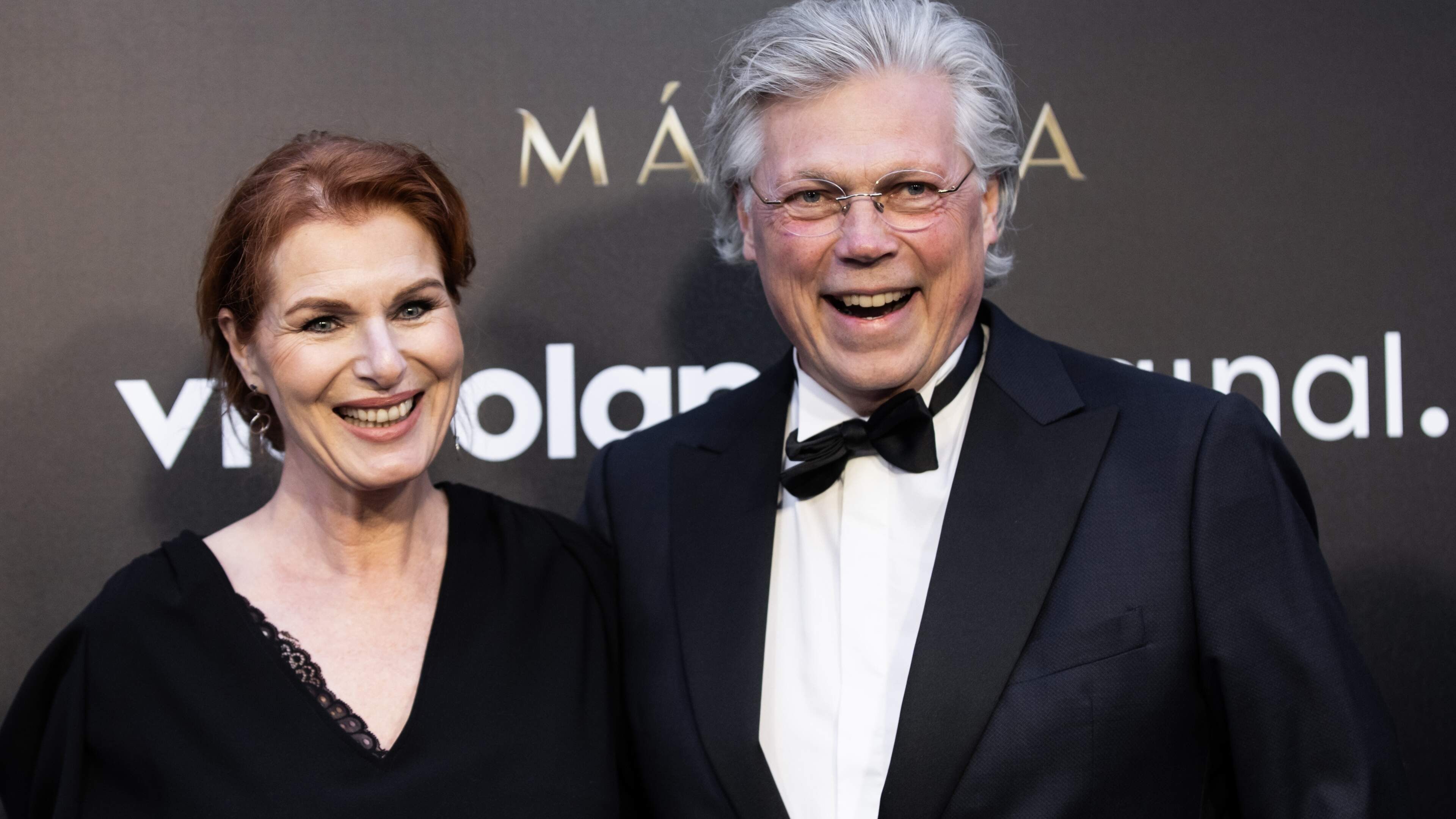 Presentator Roelof Hemmen laat golf-tattoo zetten door zijn vrouw