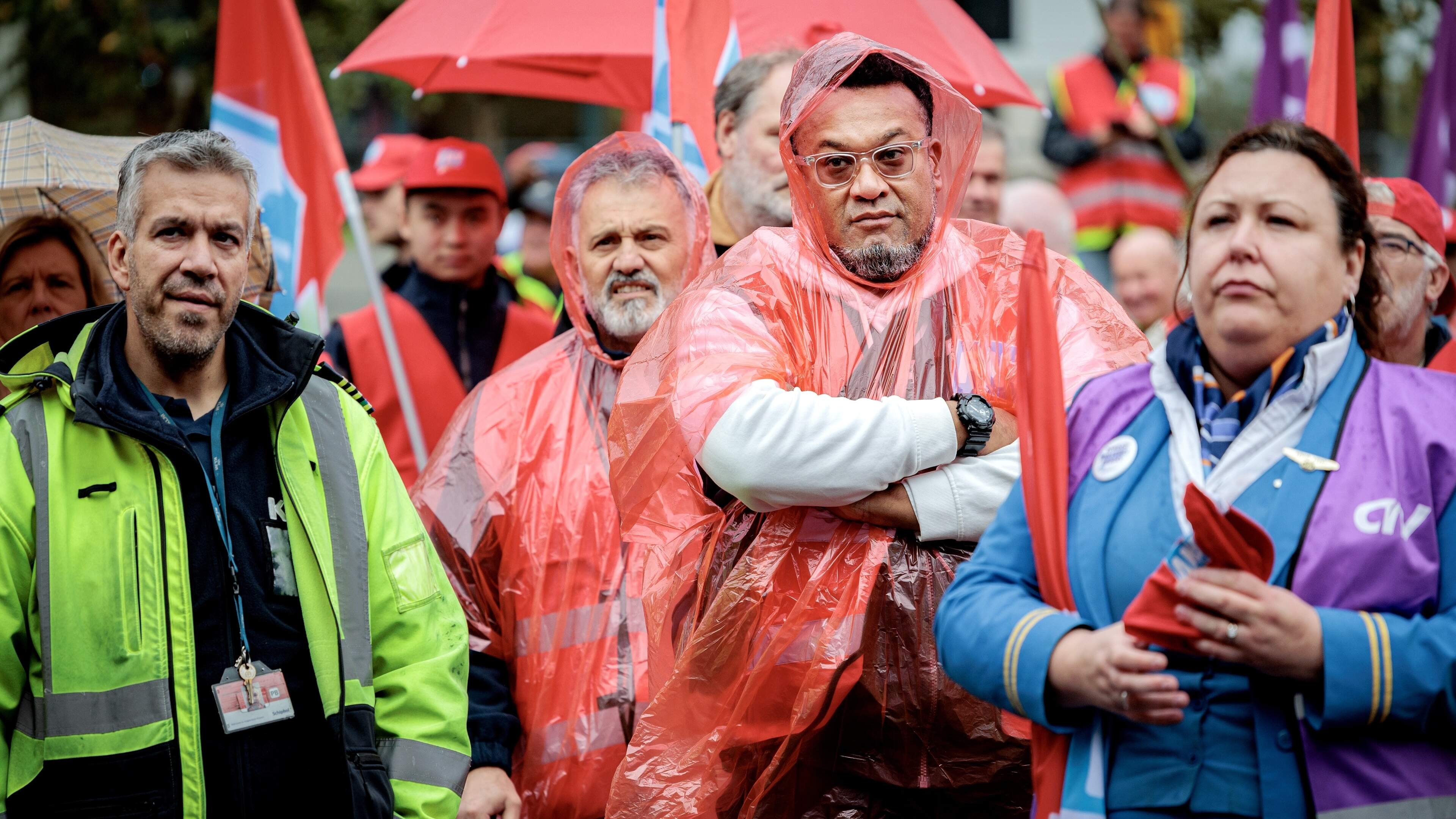 Employees striking less: ‘More satisfied with pay than in previous years’