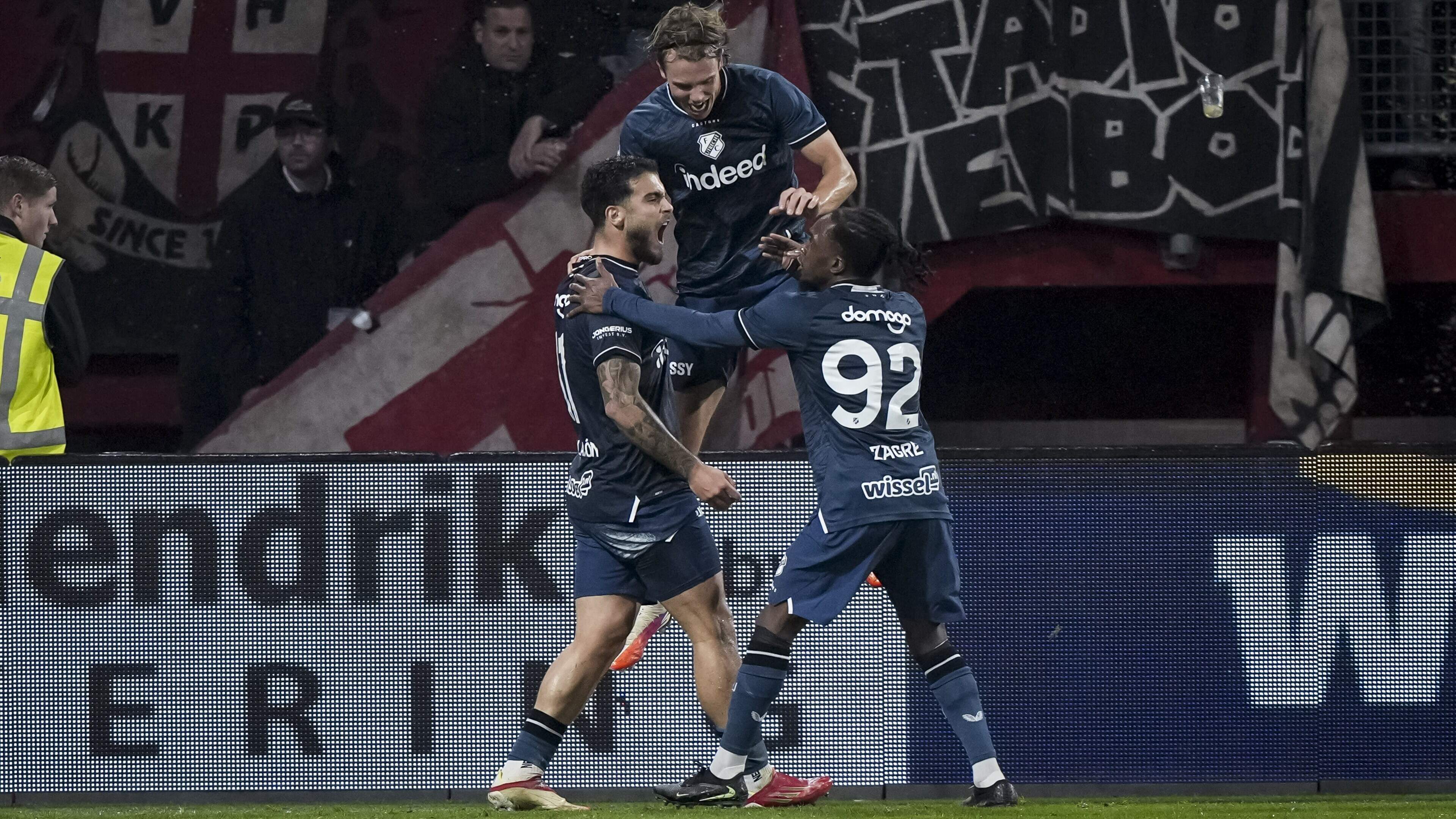 FC Twente verslikt zich thuis in FC Utrecht en verzuimt zich in top-3 te nestelen