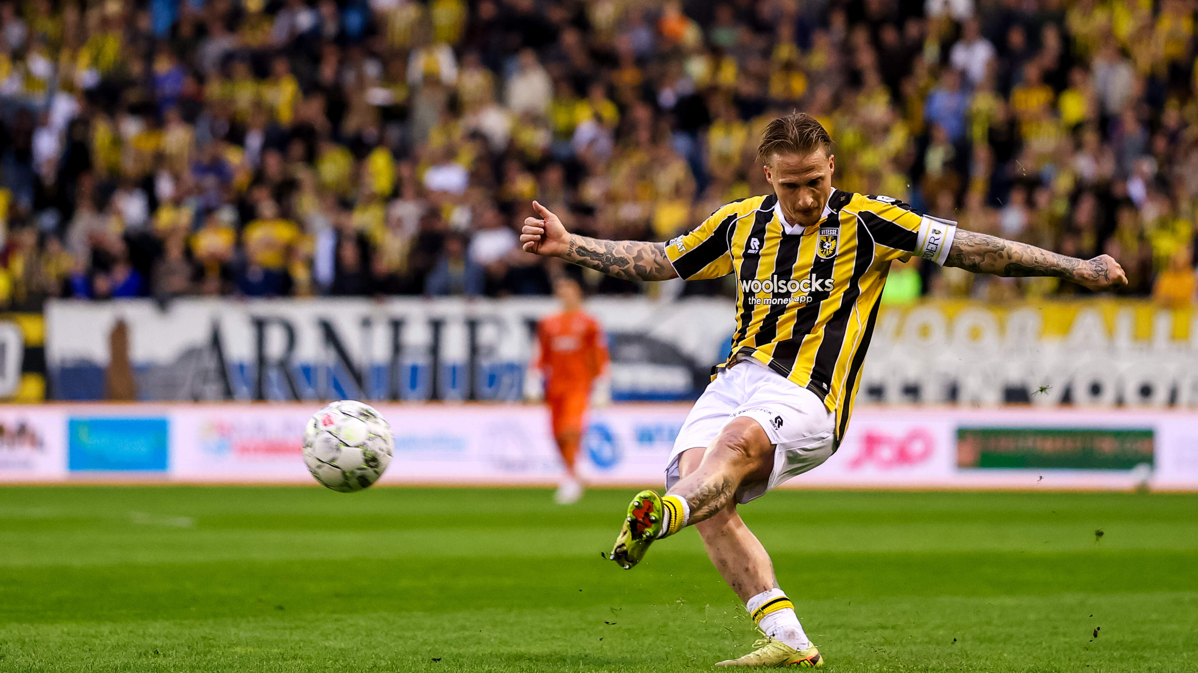 Bizarre ontknoping dreigt bij verdeling laatste play-off-ticket in Keuken Kampioen Divisie: FC Den Bosch op laatste speeldag gebaat bij nederlaag