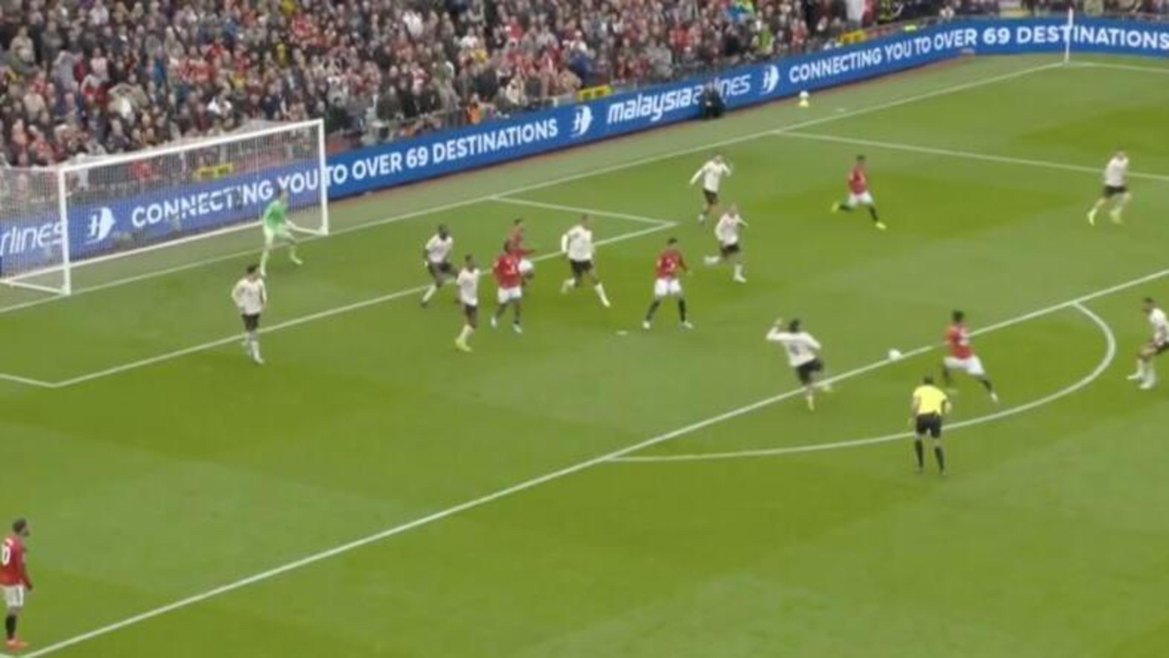 Manchester United weer aan de leiding! Bekijk hier de 3-2 tegen Liverpool