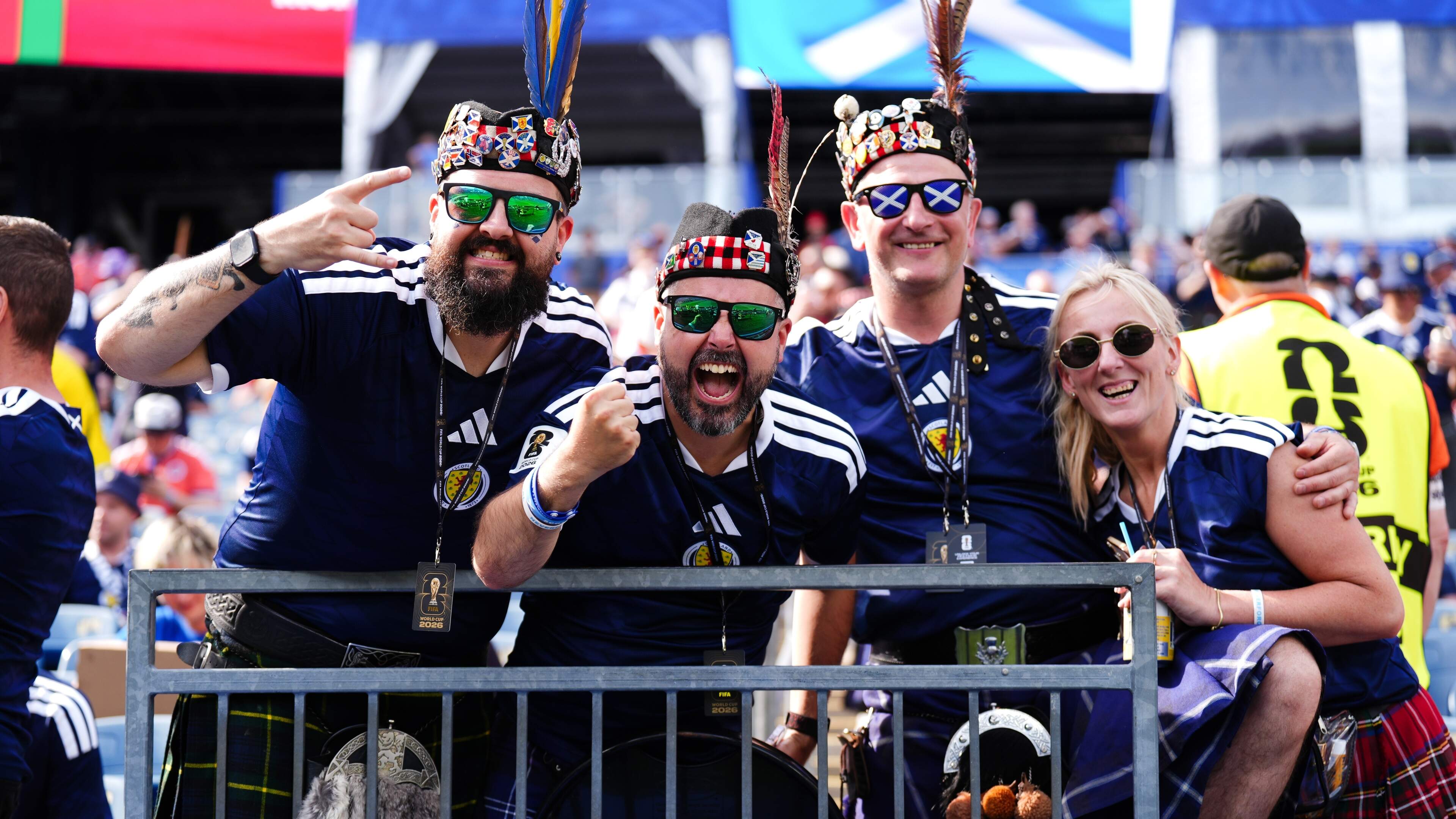 Engelse fans in Boston staan droog, Schotten hebben al het bier opgedronken: ’Ik heb veel meegemaakt, maar...’