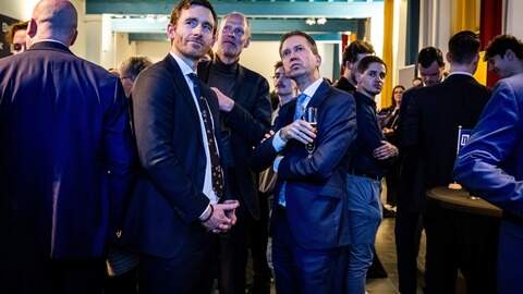 AMERSFOORT - Fractievoorzitter Eddy van Hijum samen met Willem Koops en Dirk Gotink tijdens de uitslagenavond van NSC voor de Tweede Kamerverkiezingen. ANP ROB ENGELAAR