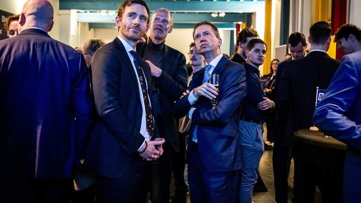 AMERSFOORT - Fractievoorzitter Eddy van Hijum samen met Willem Koops en Dirk Gotink tijdens de uitslagenavond van NSC voor de Tweede Kamerverkiezingen. ANP ROB ENGELAAR