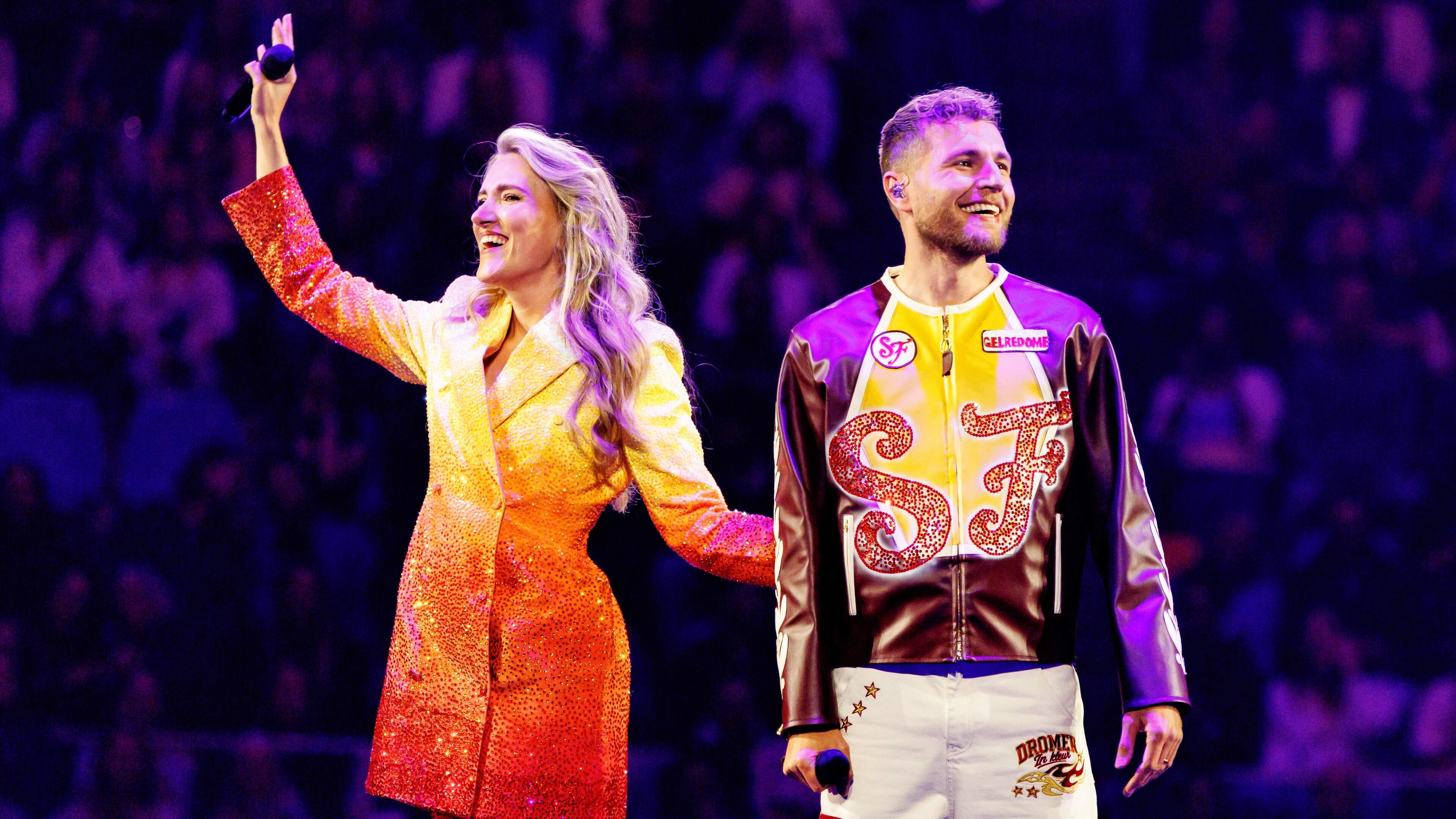 Suzan & Freek krijgen eretegel bij GelreDome