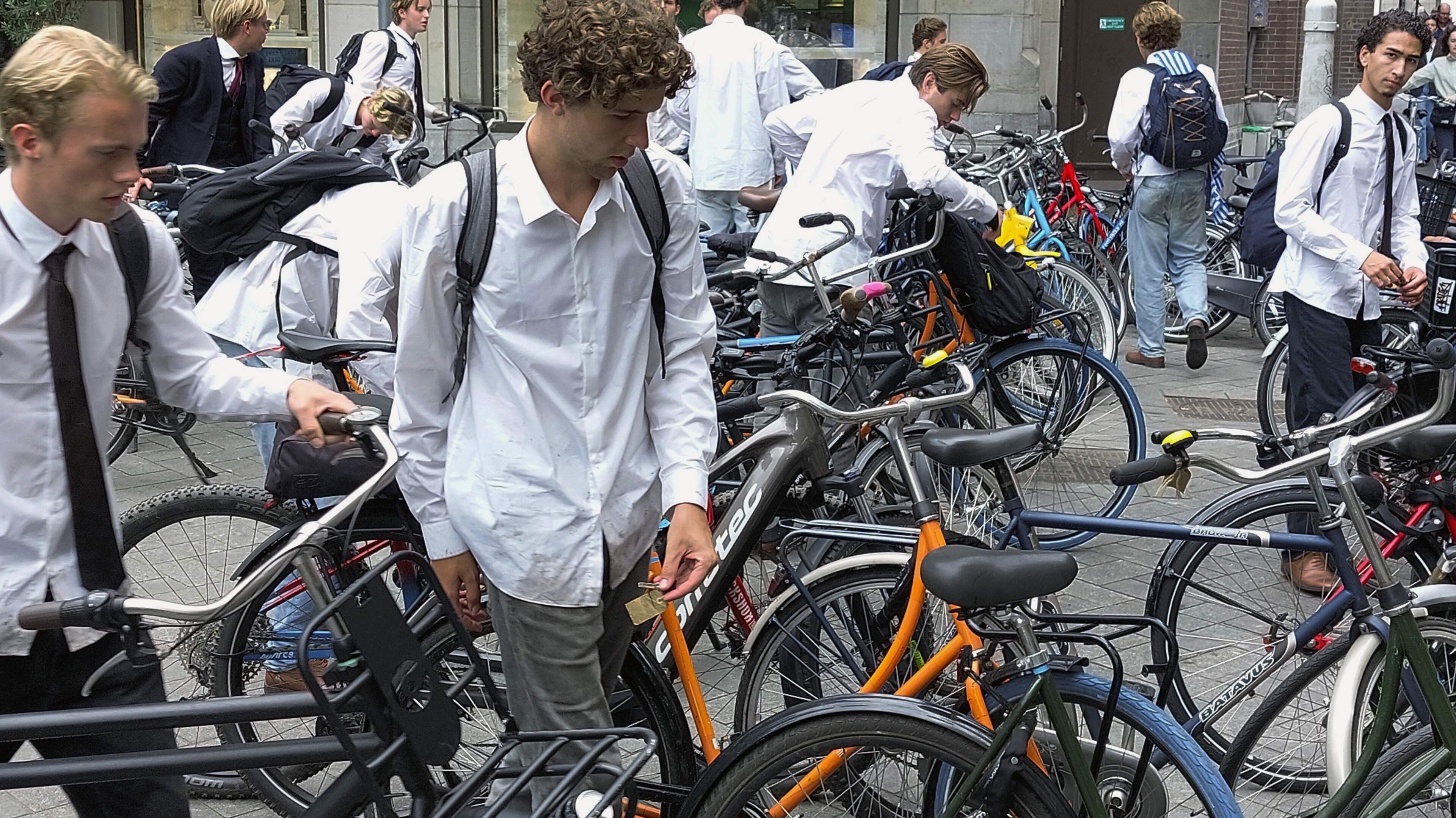 Bestuurders Amsterdams studentencorps kunnen weer beurs krijgen
