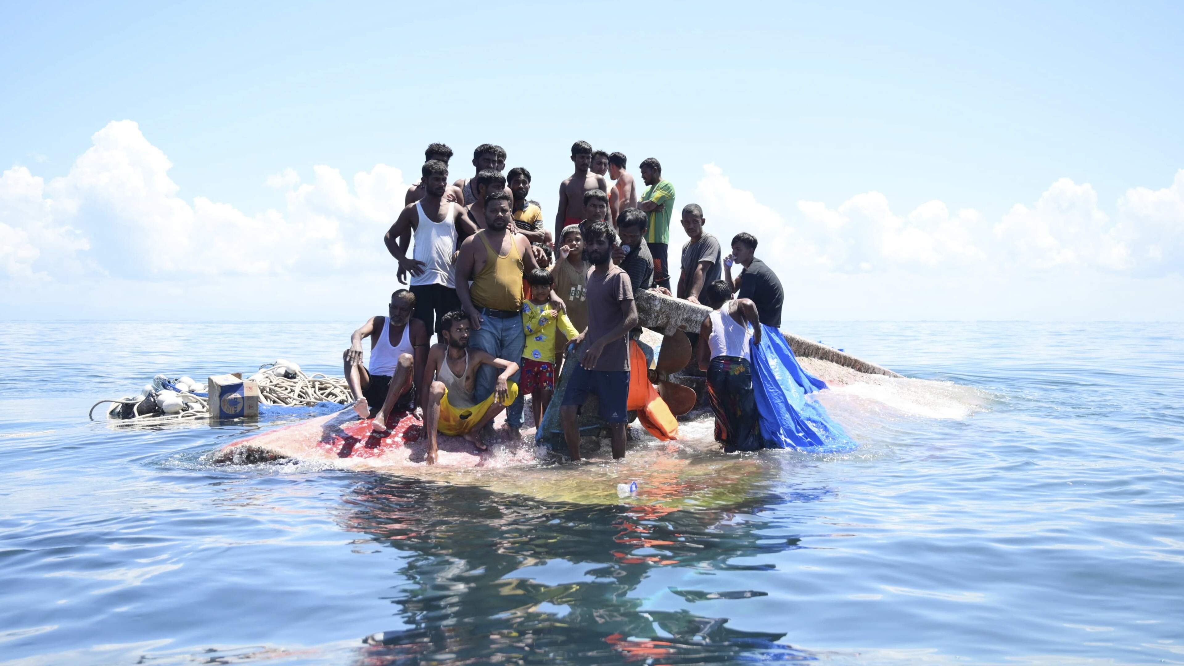 Meer dan 500 vervolgde Rohingya verdwenen op de gevaarlijkste zeeroute voor vluchtelingen ter wereld