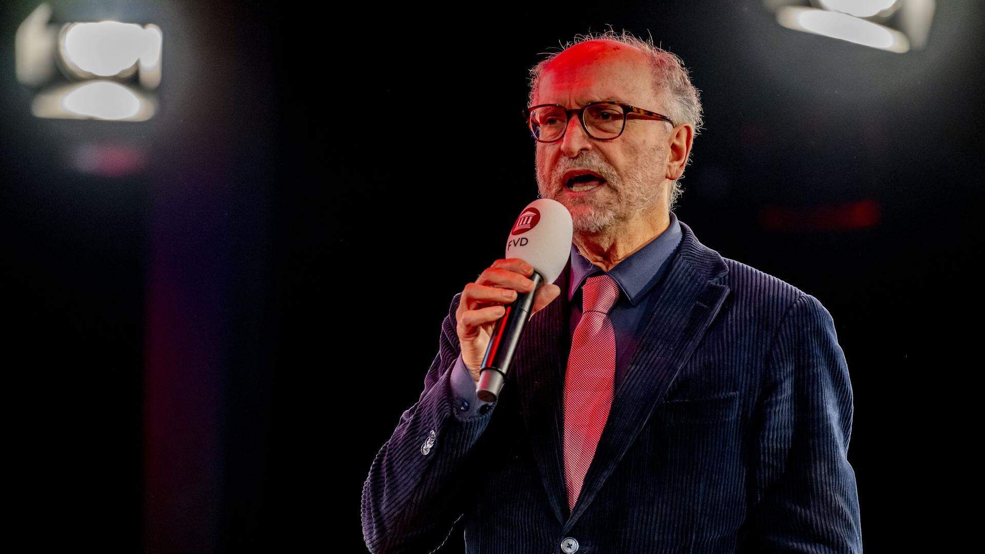 Paul Cliteur tijdens het partijcongres van Forum voor Democratie.