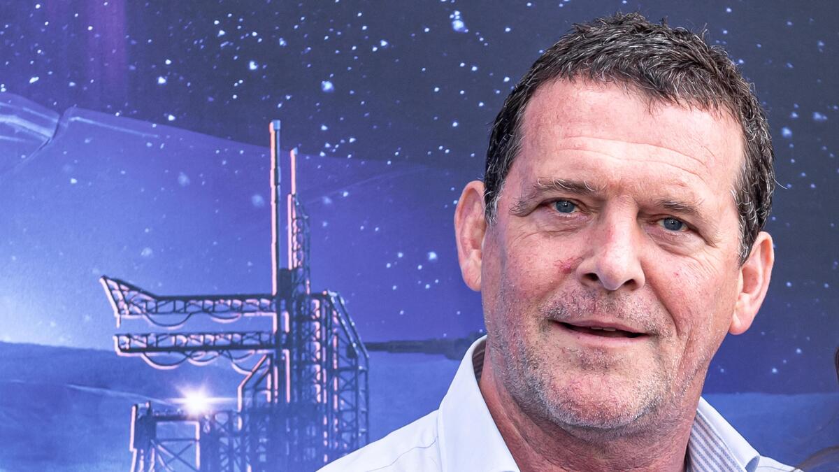 Acteur Mark Rietman loopt twee breuken bij ruggenwervel op na val | De ...