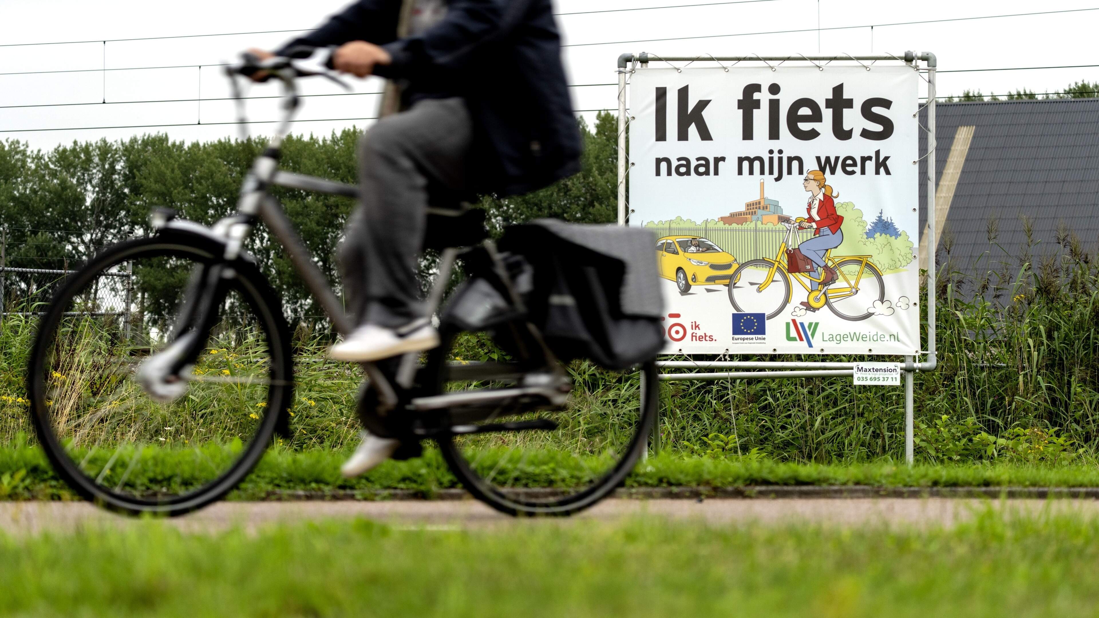 Zo levert met de fiets naar werk gaan je verrassend veel geld op, zelfs met dure e‑bikes: ’Het is nu extra rendabel’