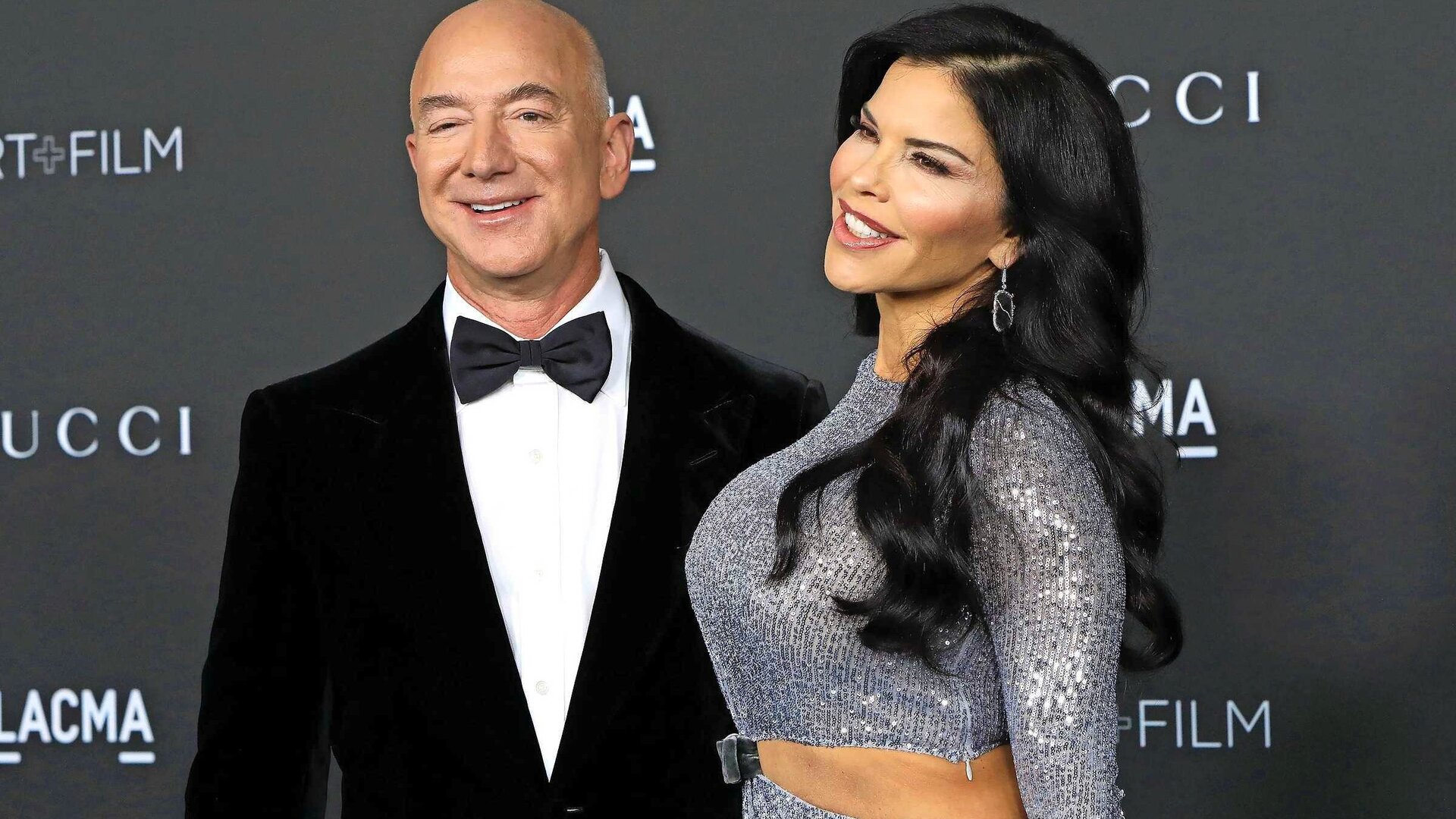 Miljardair Jeff Bezos neemt titel rijkste mens over van rivaal Arnault ...