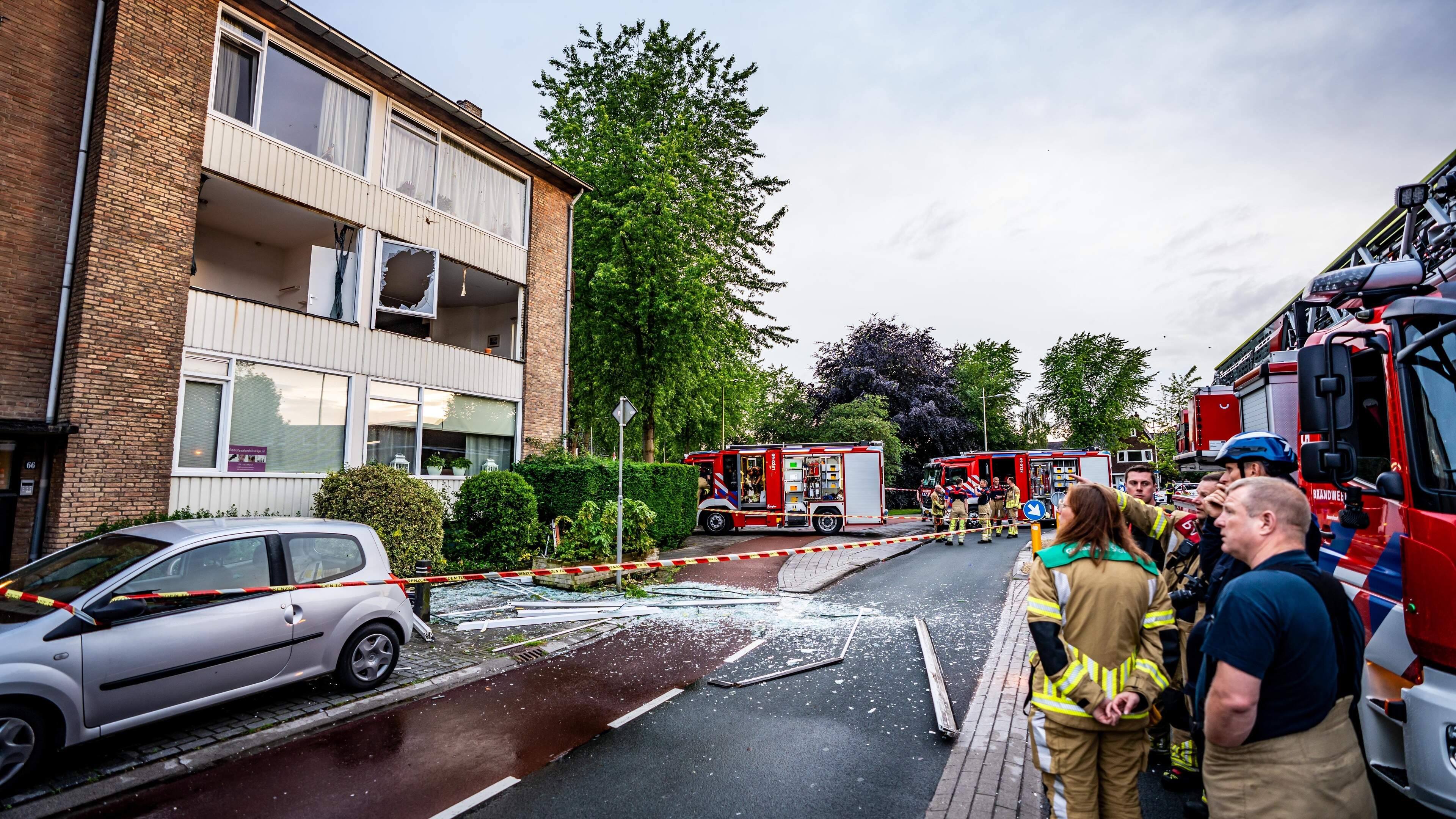 Brand na explosie in appartement in Amersfoort, één gewonde