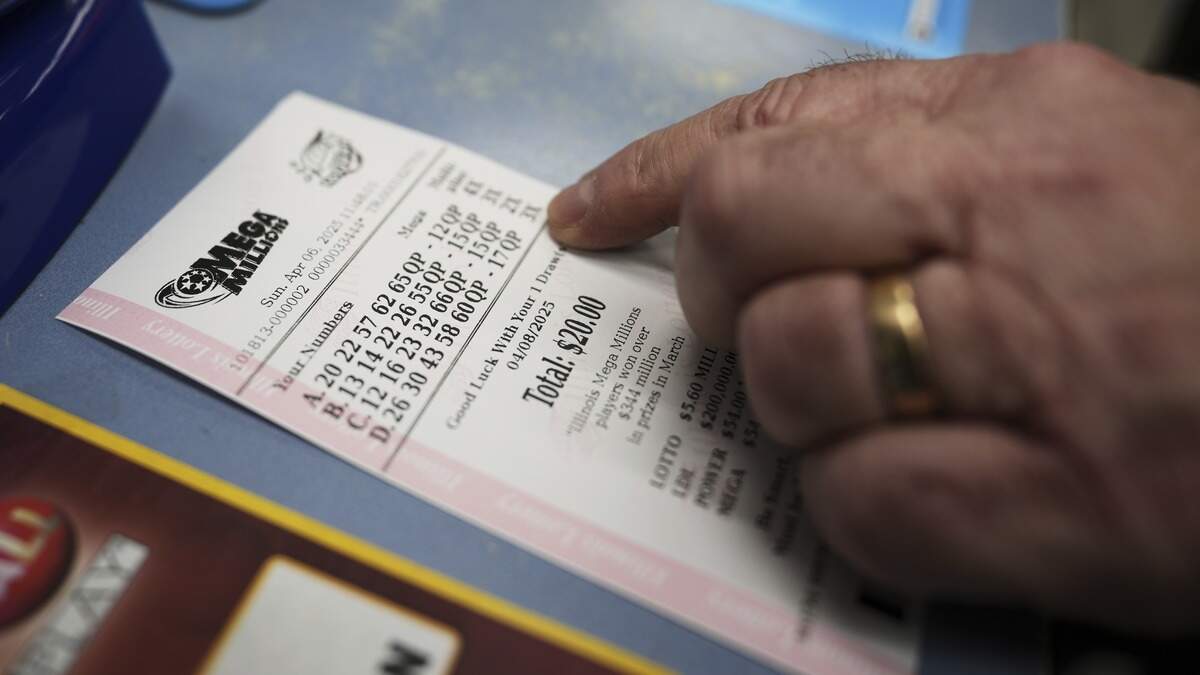 アメリカ人が宝くじで約10億ドルを獲得