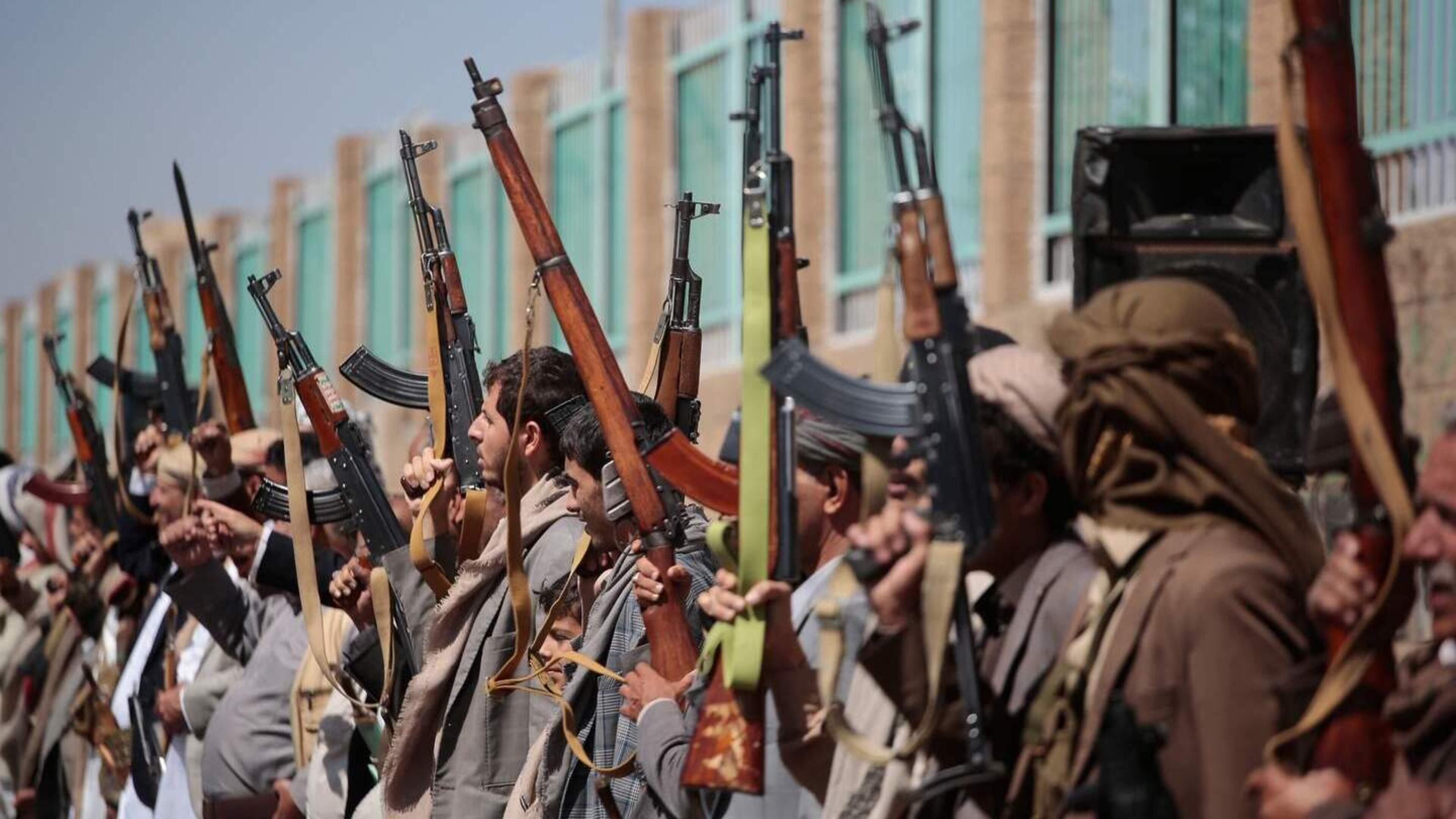 LIVE | Houthi’s eisen aanvallen op Saoedi-Arabië op: luchthaven en locatie staatsoliebedrijf getroffen