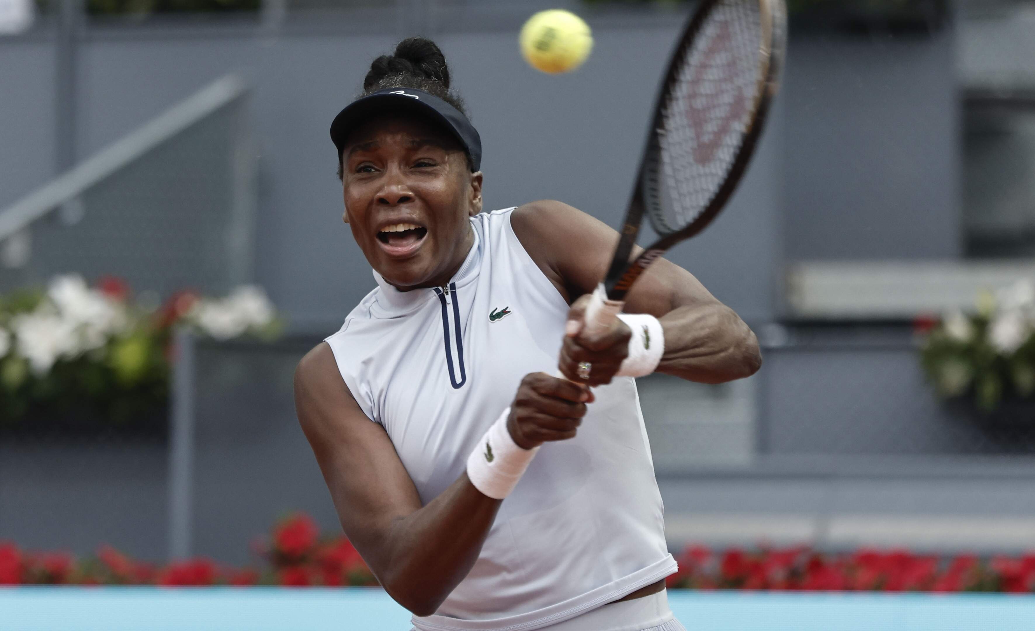 Venus Williams (45) mikt na elfde nederlaag op rij toch op wildcard Roland Garros: ’Dit was een prima begin’