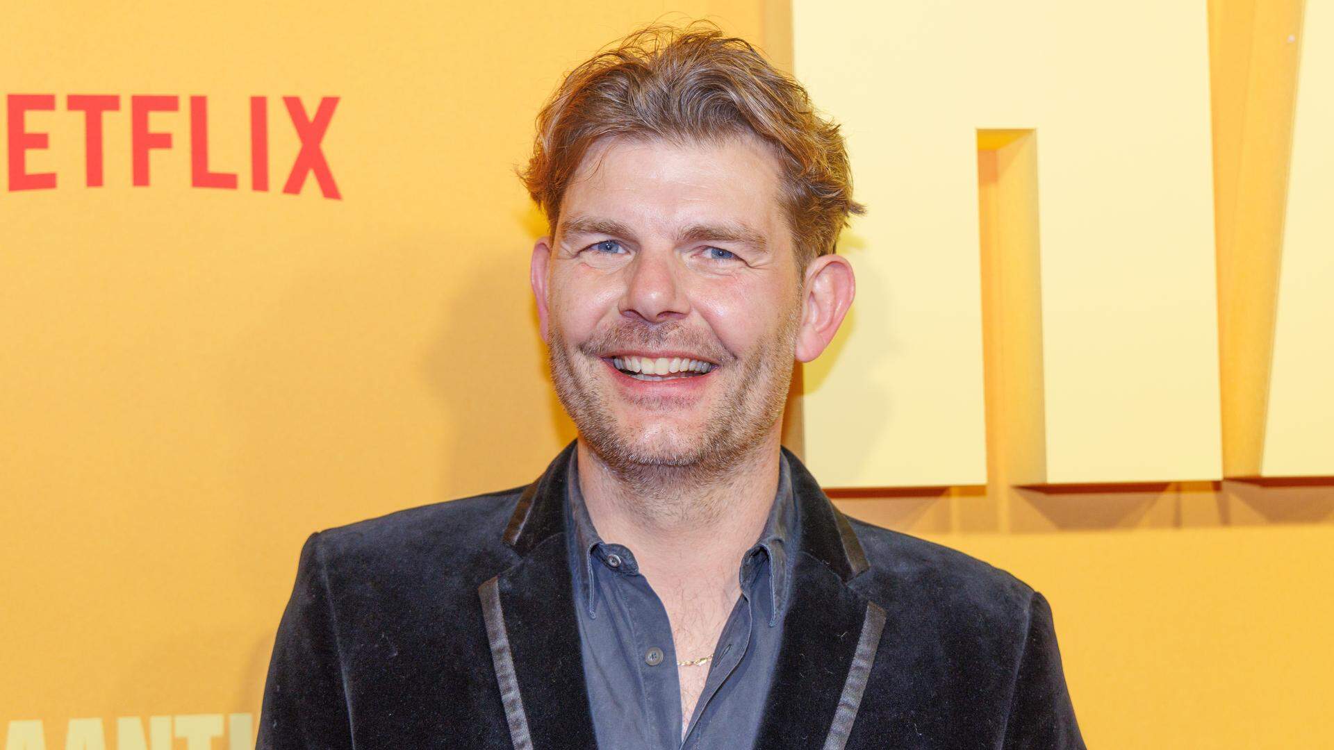 NLD/Amsterdam/ 20250227 - Sander Lantinga  voorafgaand aan de premiere van de Nederlandse Netflix-serie Haantjes. ANP/Hollandse Hoogte/Anneke Janssen