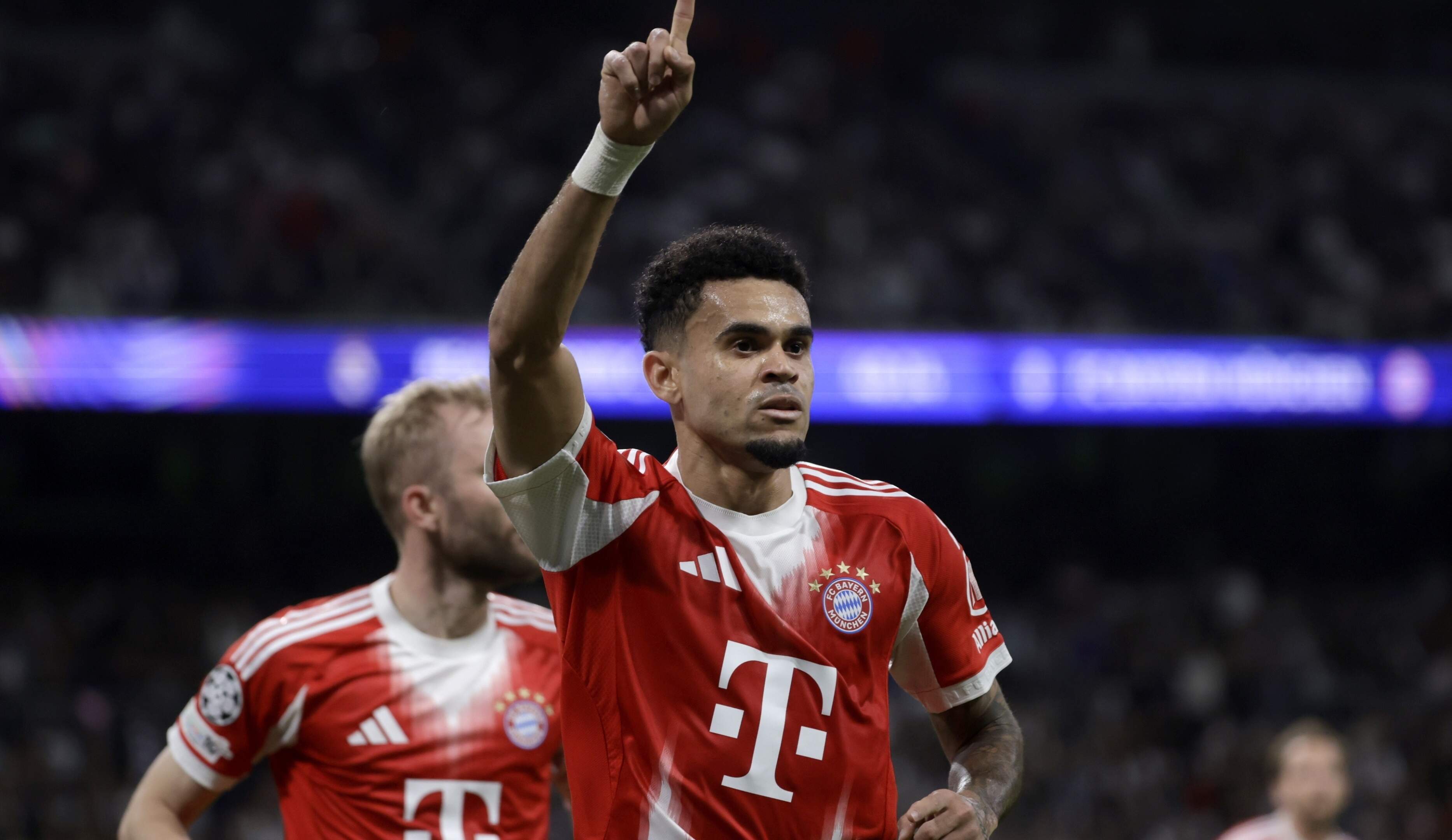 Zo begonnen Bayern München en Arsenal hun kwartfinales met uitzeges op Real Madrid en Sporting