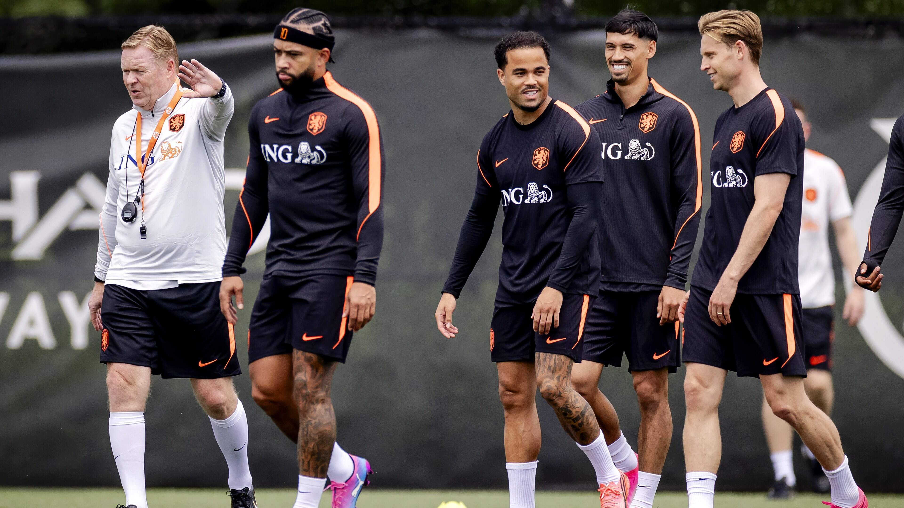 Het laatste meetmoment voor Oranje: bondscoach Ronald Koeman