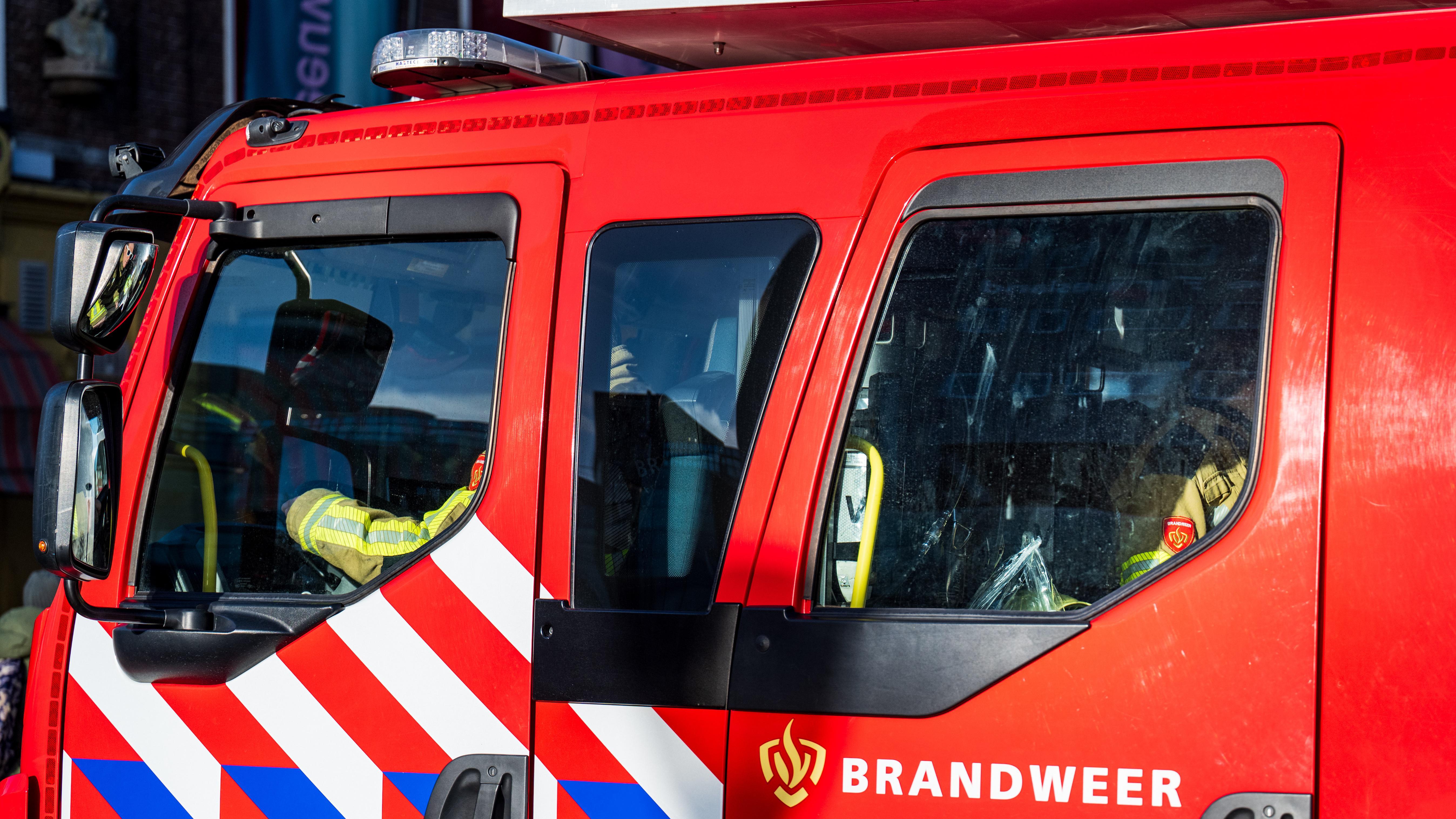 Jongen (15) die gewond raakte door brand in Dirksland overleden