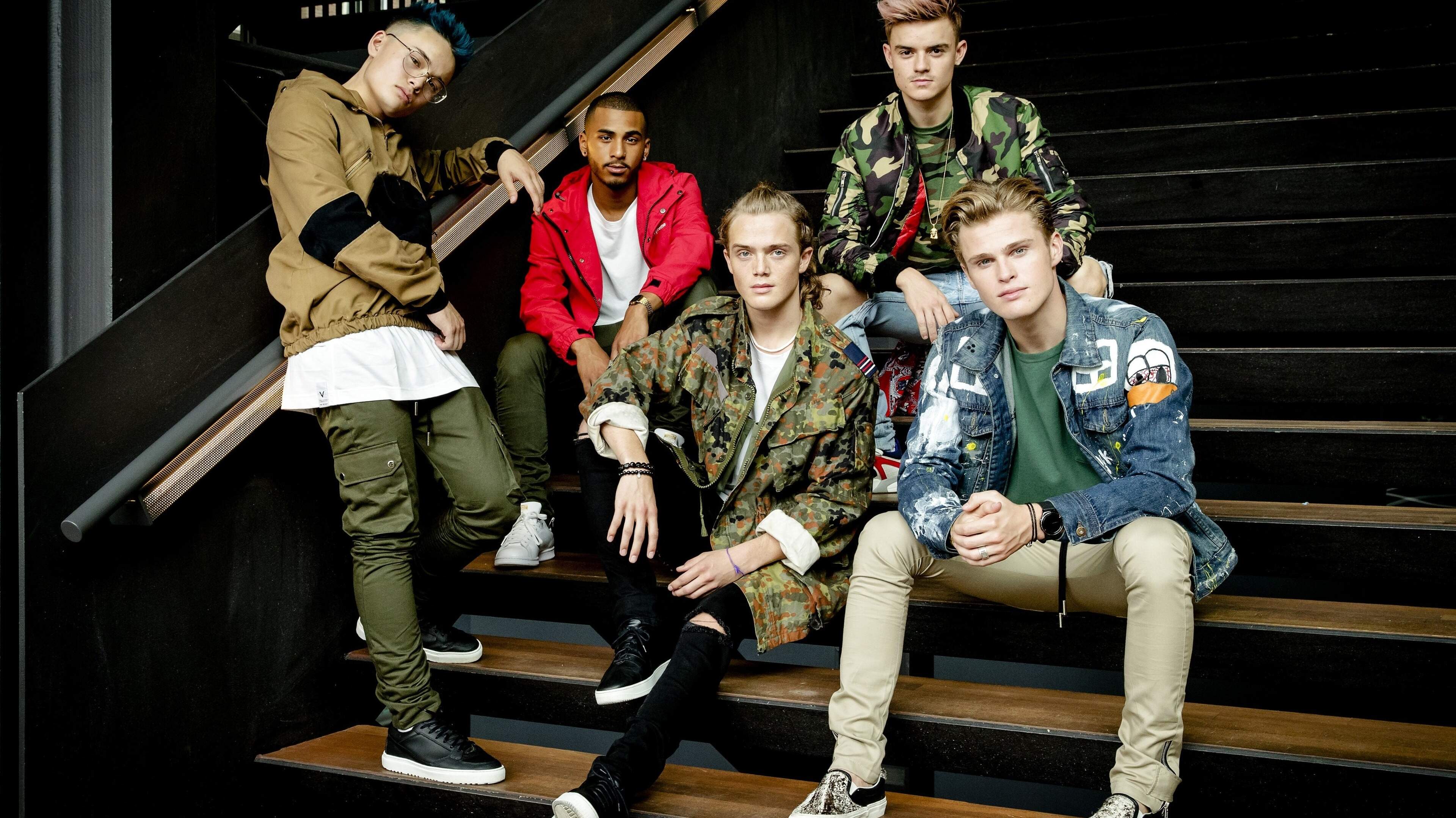 Boyband B-Brave komt weer bij elkaar, tot grote vreugde van de fans: ’Ik ben altijd hun muziek blijven draaien’