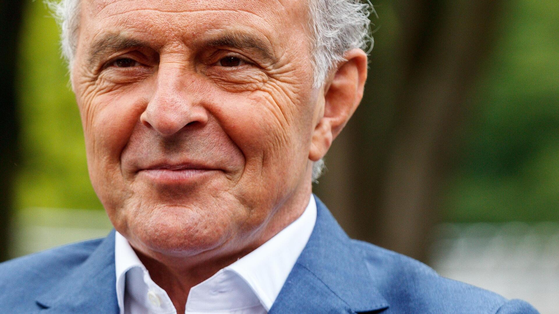 Huub Stapel maakt documentaire over Napoleon | De Telegraaf