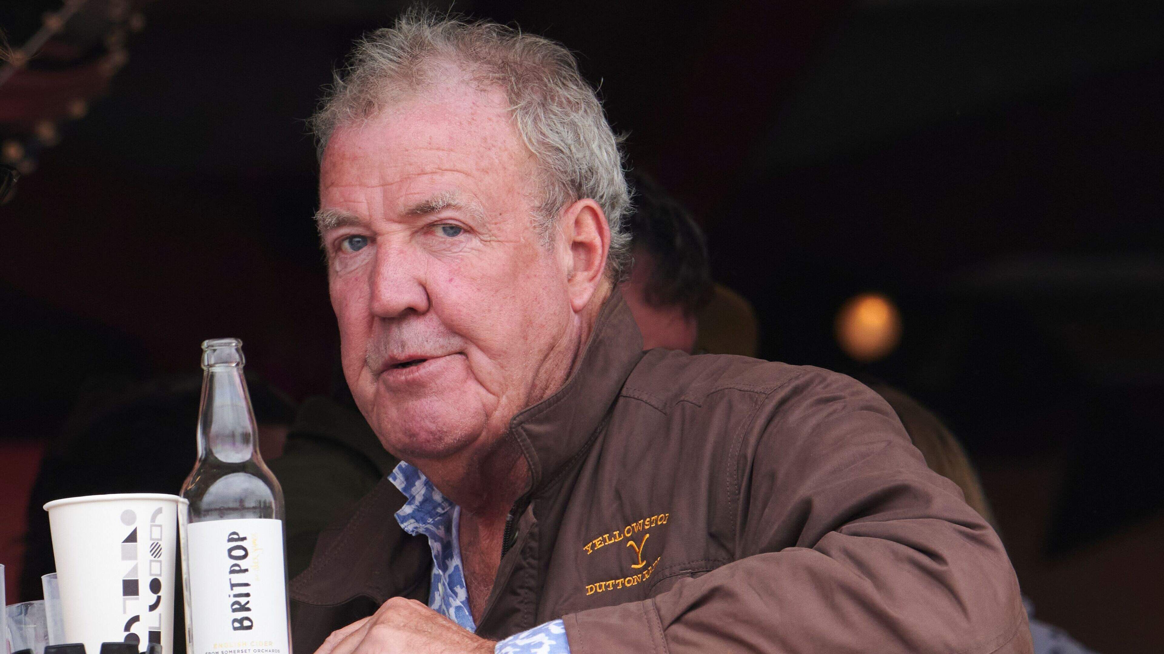 Jeremy Clarkson deelt goed nieuws enkele dagen na bekendmaking van kankerdiagnose: ’Ik ben in remisse’