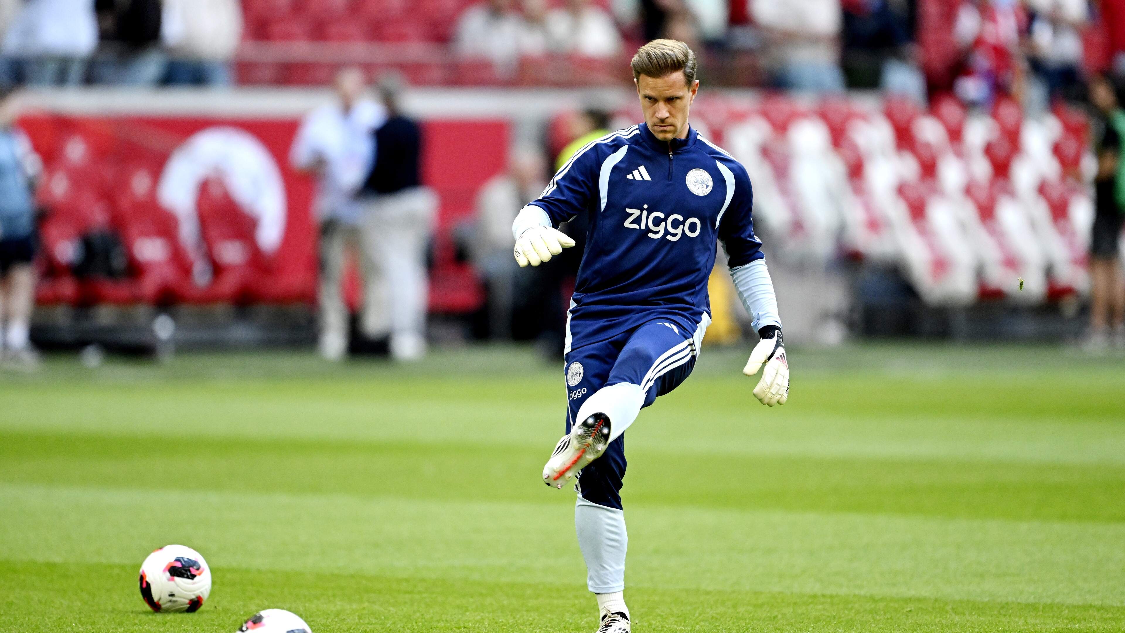 Ajax-aanwinsten Brandt en Ter Stegen niet klaar voor basisplaats in uitduel bij PEC Zwolle