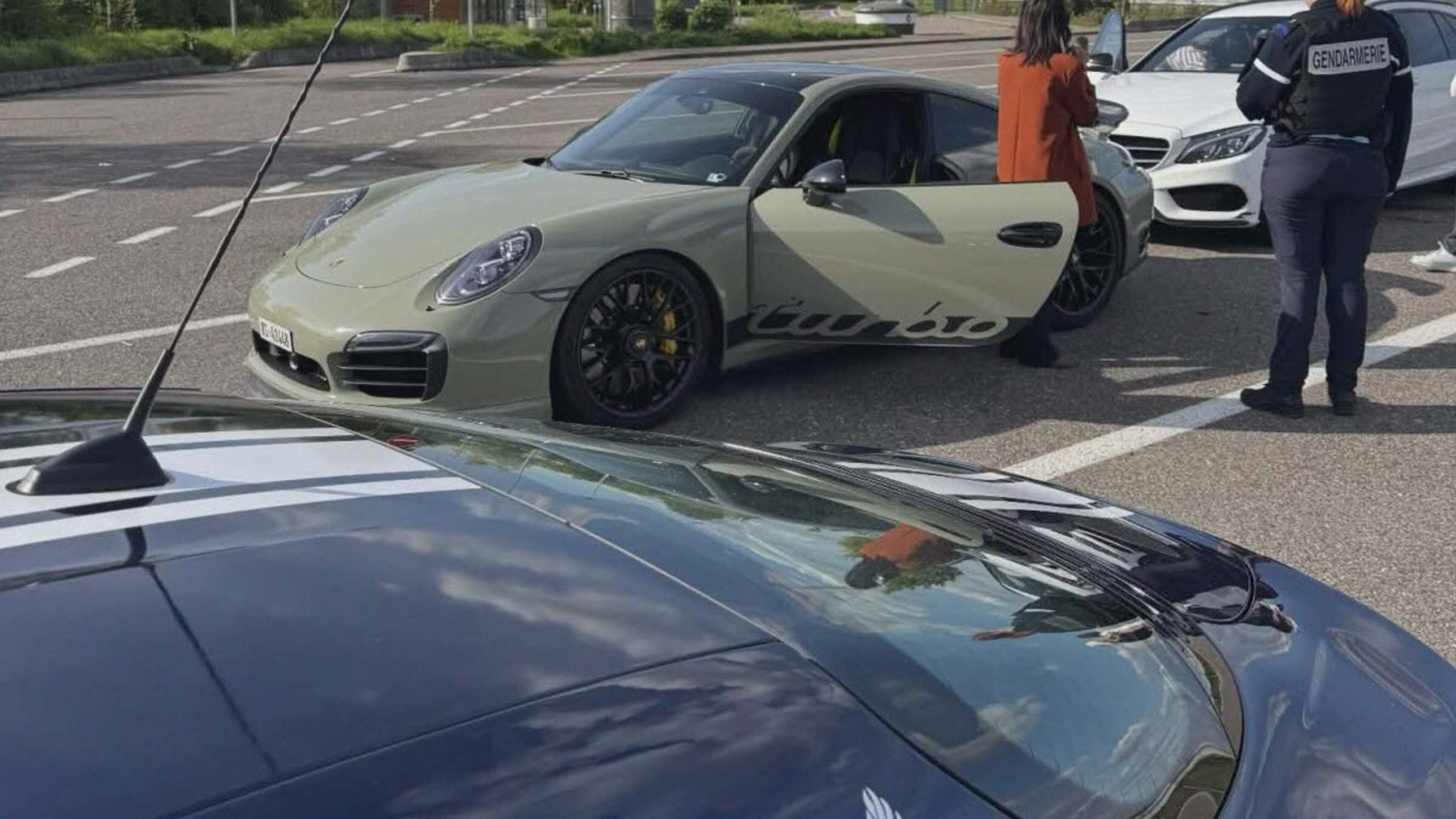 Nederlandse snelheidsduivel krijgt megaboete in Frankrijk: scheurde met 217 kilometer per uur over snelweg