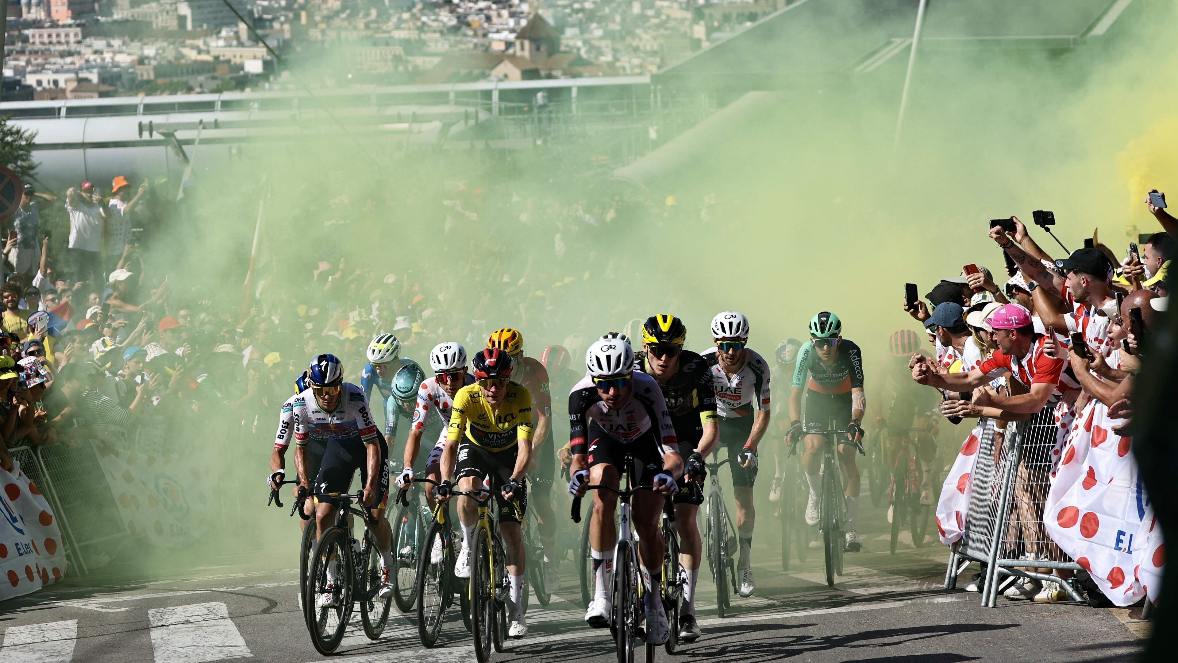 Hitte-alarm in Tour de France zorgt ook voor aanslag op renners, Johnny Hoogerland raakte zelfs zijn teennagels kwijt