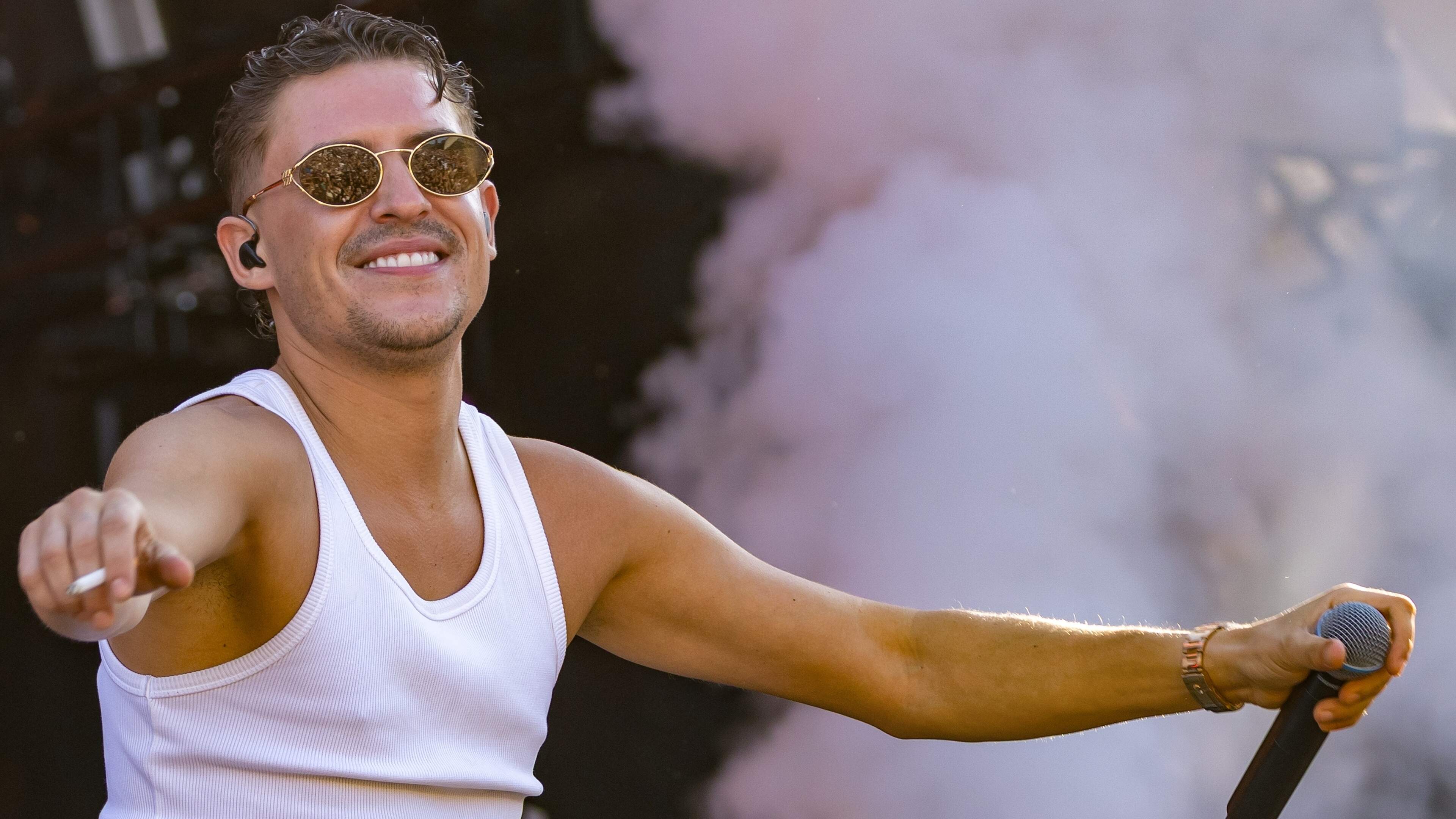 Buurt klaar met rapper Lil Kleine na nieuw incident: ’Er is áltijd wat bij het huis van hem’