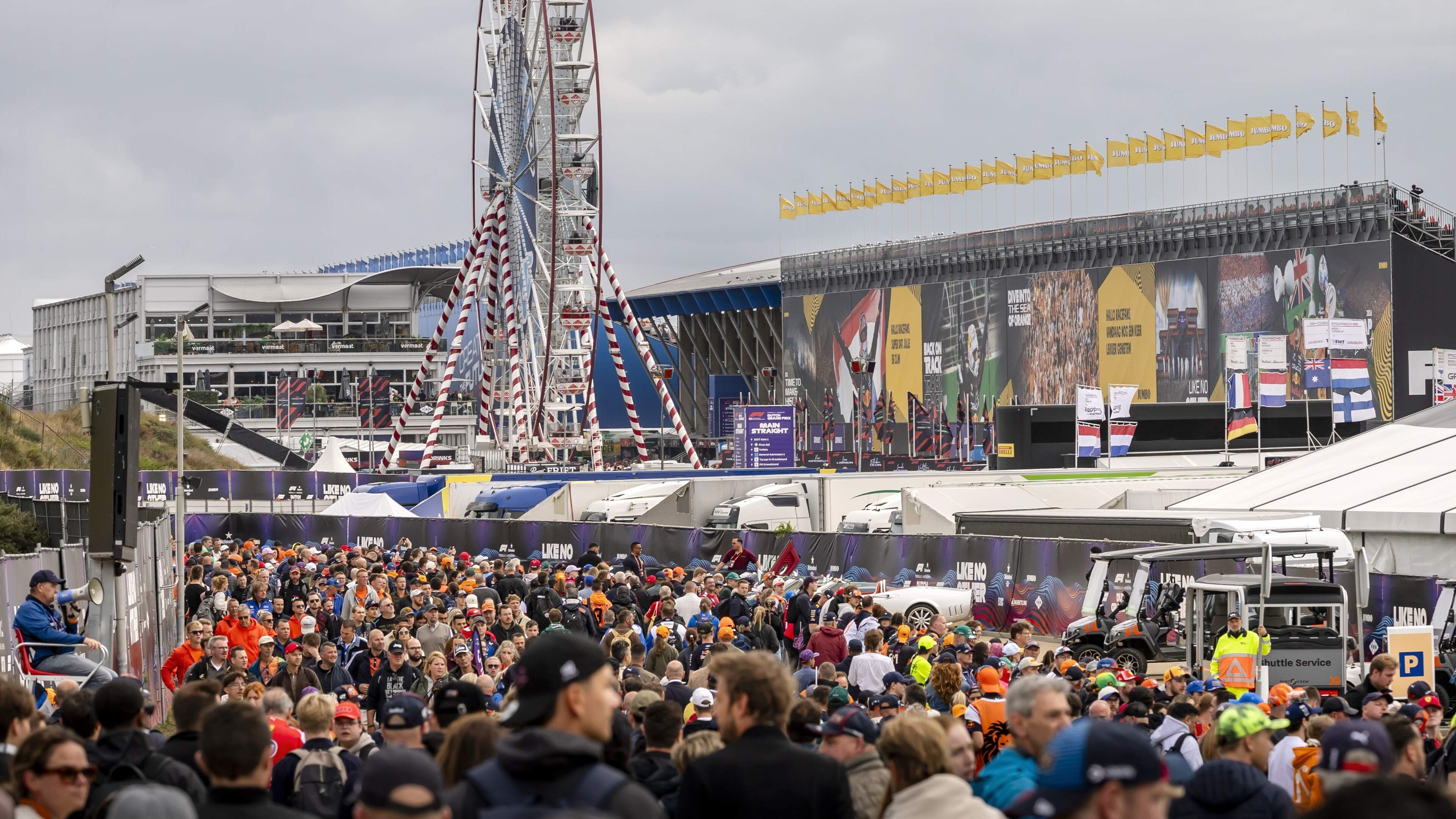 LIVE | Laatste GP van Nederland bijna van start, statiegeldverzamelaars slaan hun slag op het terrei