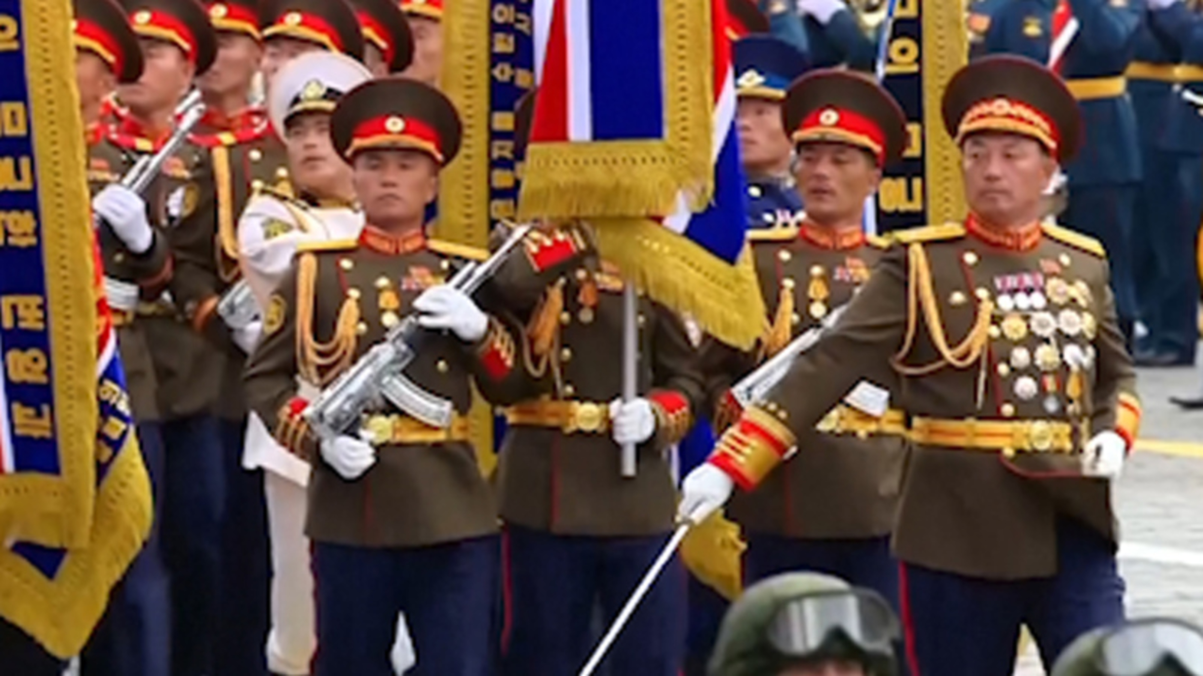 Noord-Koreaanse militairen gespot tijdens Russische overwinningsparade