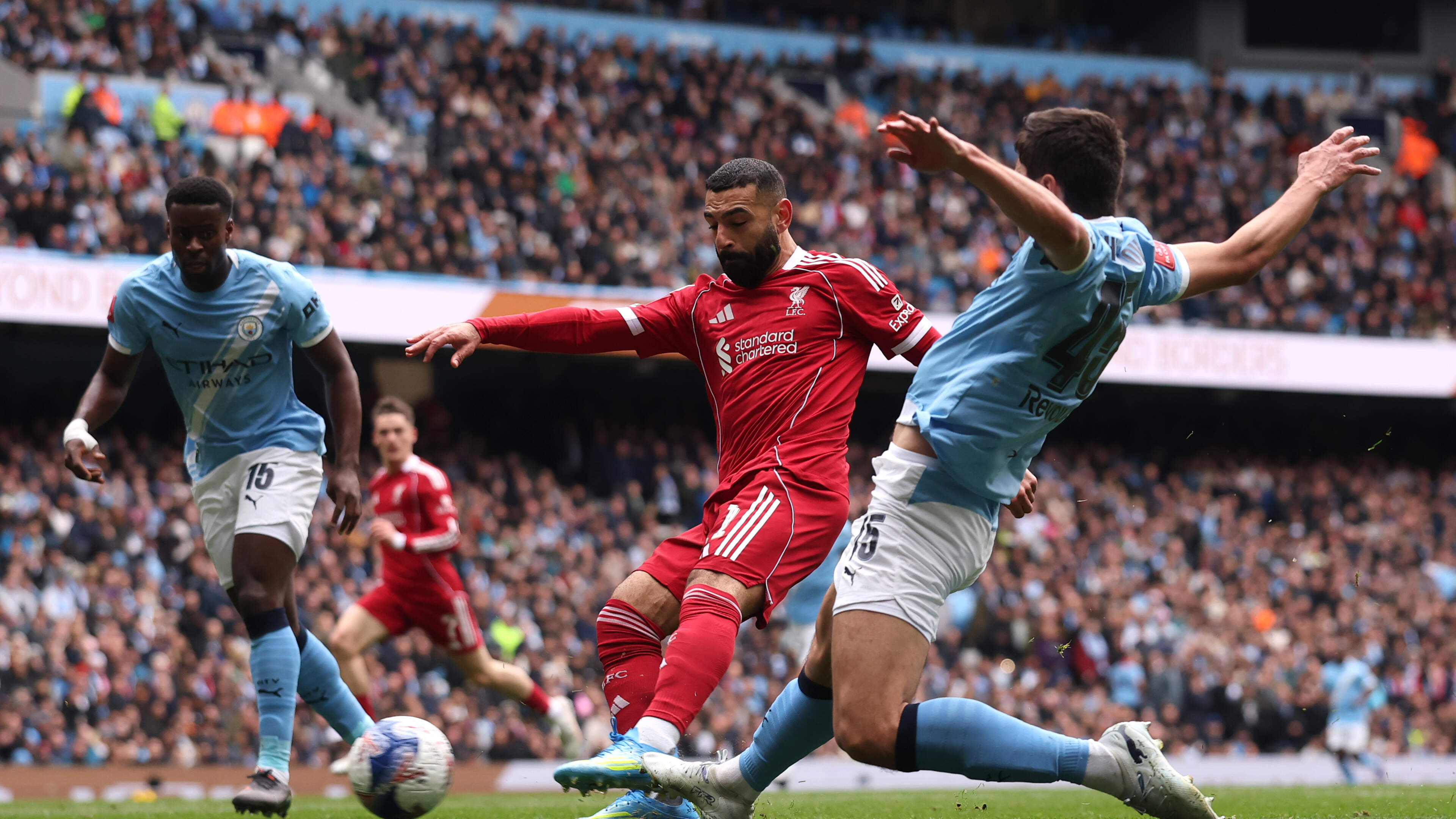 LIVE FA Cup: Virgil van Dijk veroorzaakt penalty, Liverpool vlak voor rust op achterstand tegen Manchester City