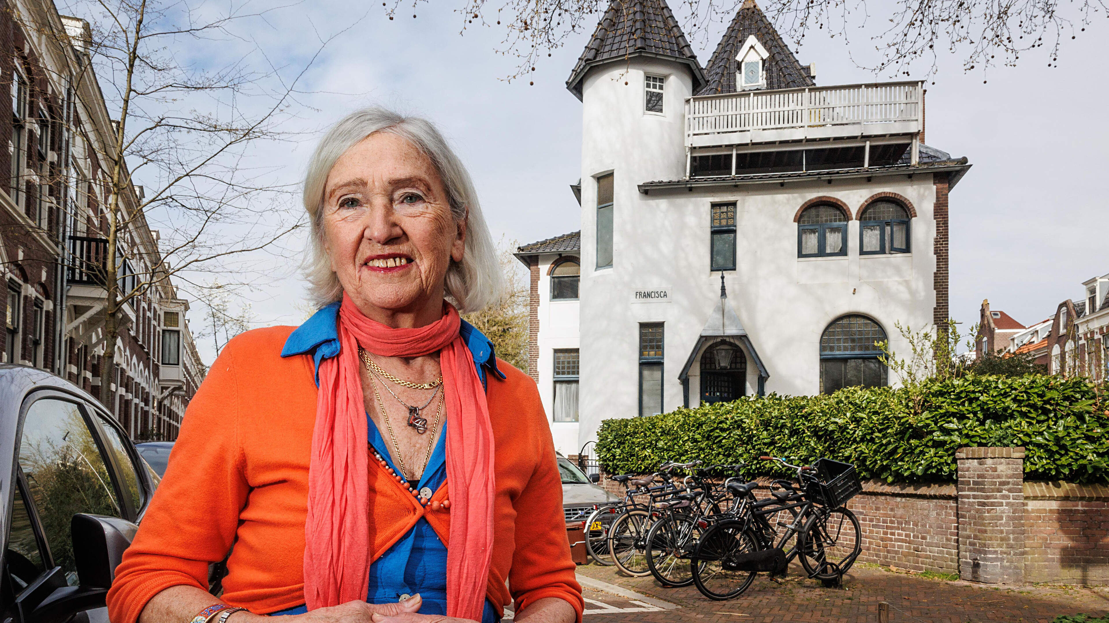 Lilian kocht het kasteeltje waar ze als kind al van droomde: ’Heel wat vragende briefjes in de bus gehad’