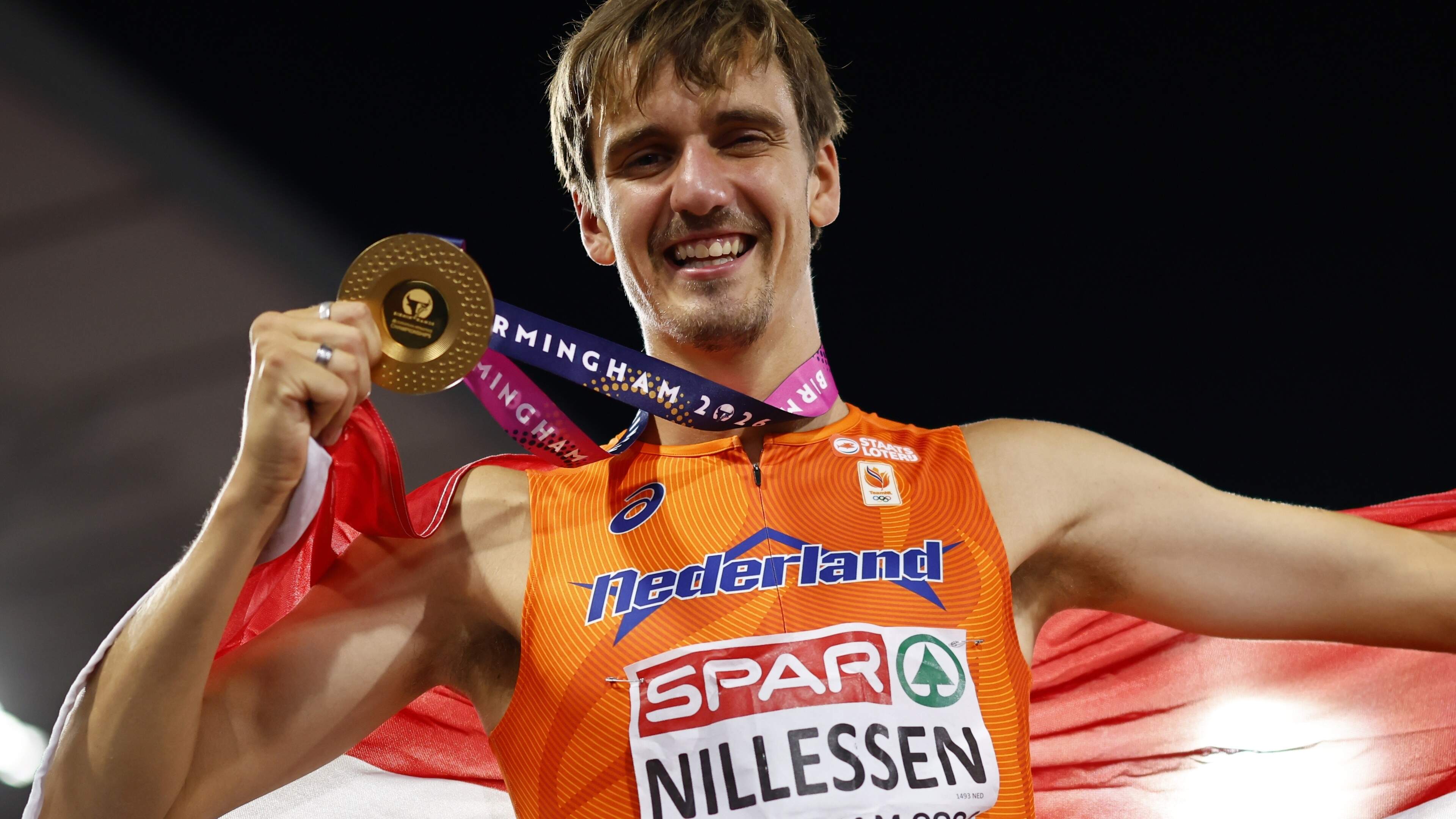 ’Giant Dutchman’ Stefan Nillessen maakt indruk op buitenlandse media: ’Een verbluffende eindsprint’