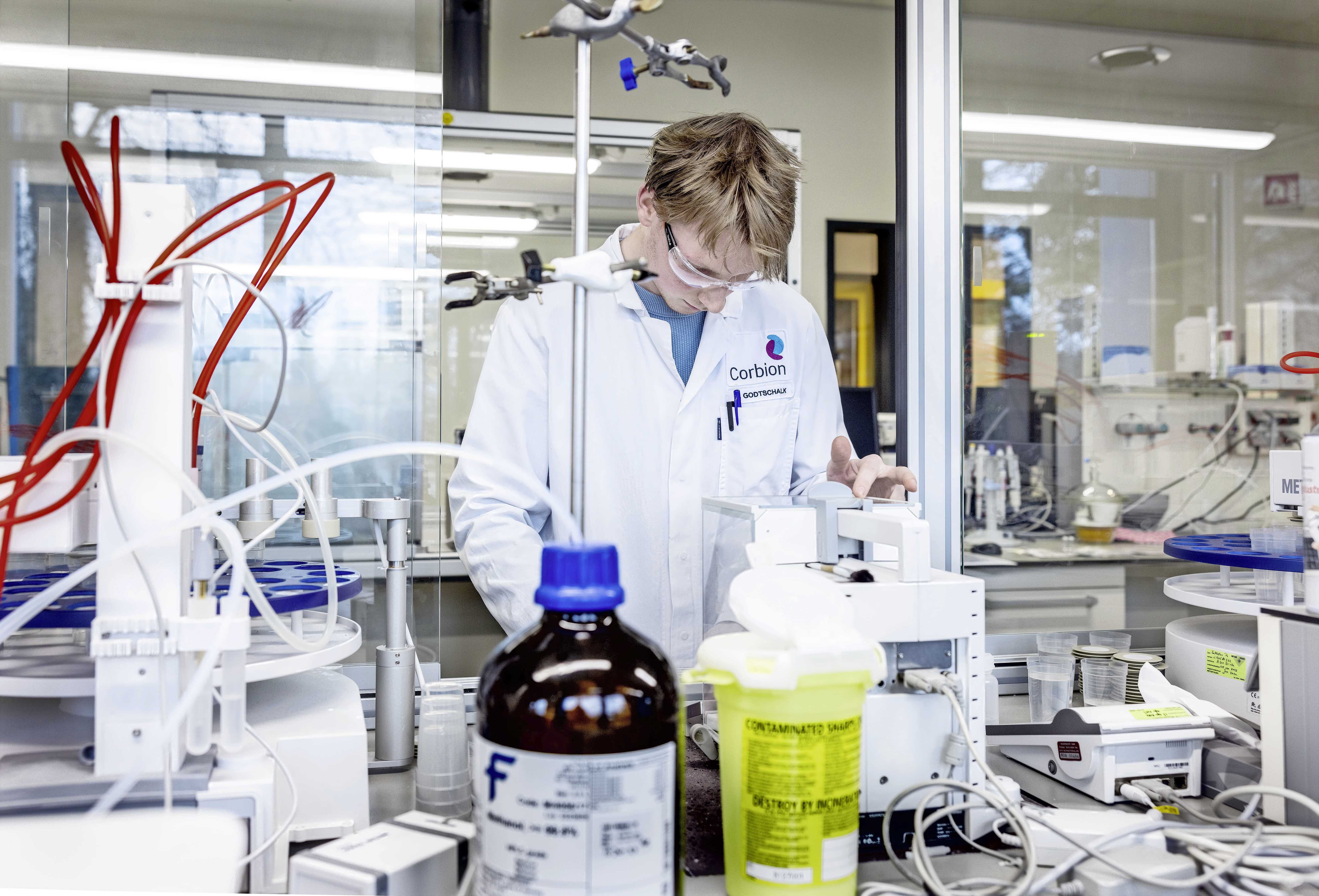 Biochemiebedrijf Corbion moet ingrijpen om impact Iranoorlog op te vangen