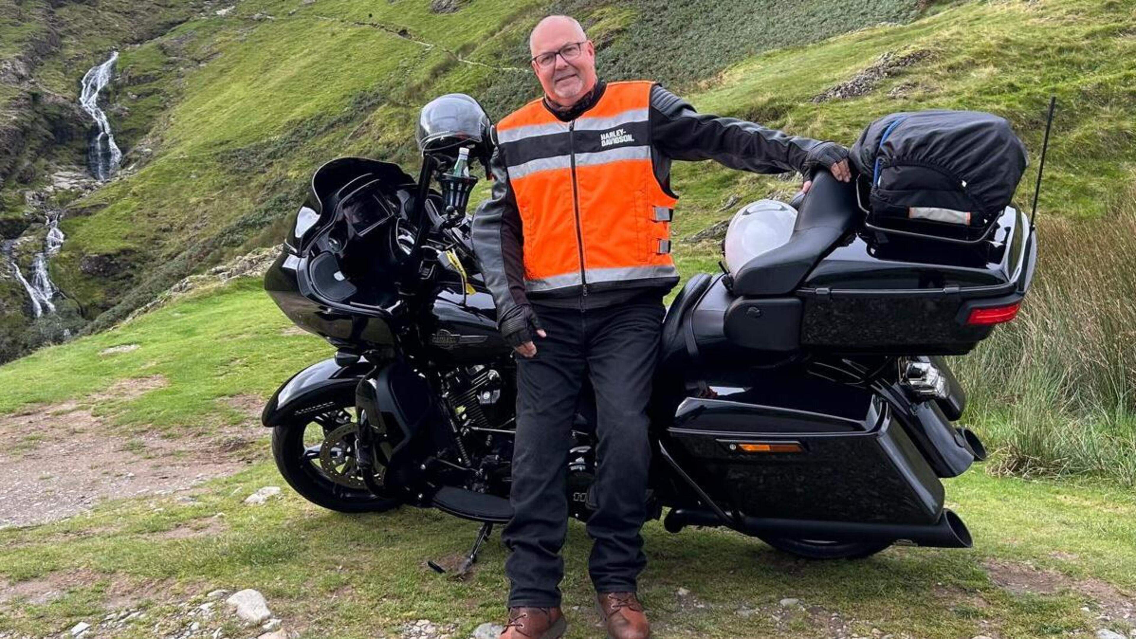 Peter (58) is gelukkig op zijn Harley: ’Vers gemaaid gras, bloesem, je neemt de omgeving in je op’