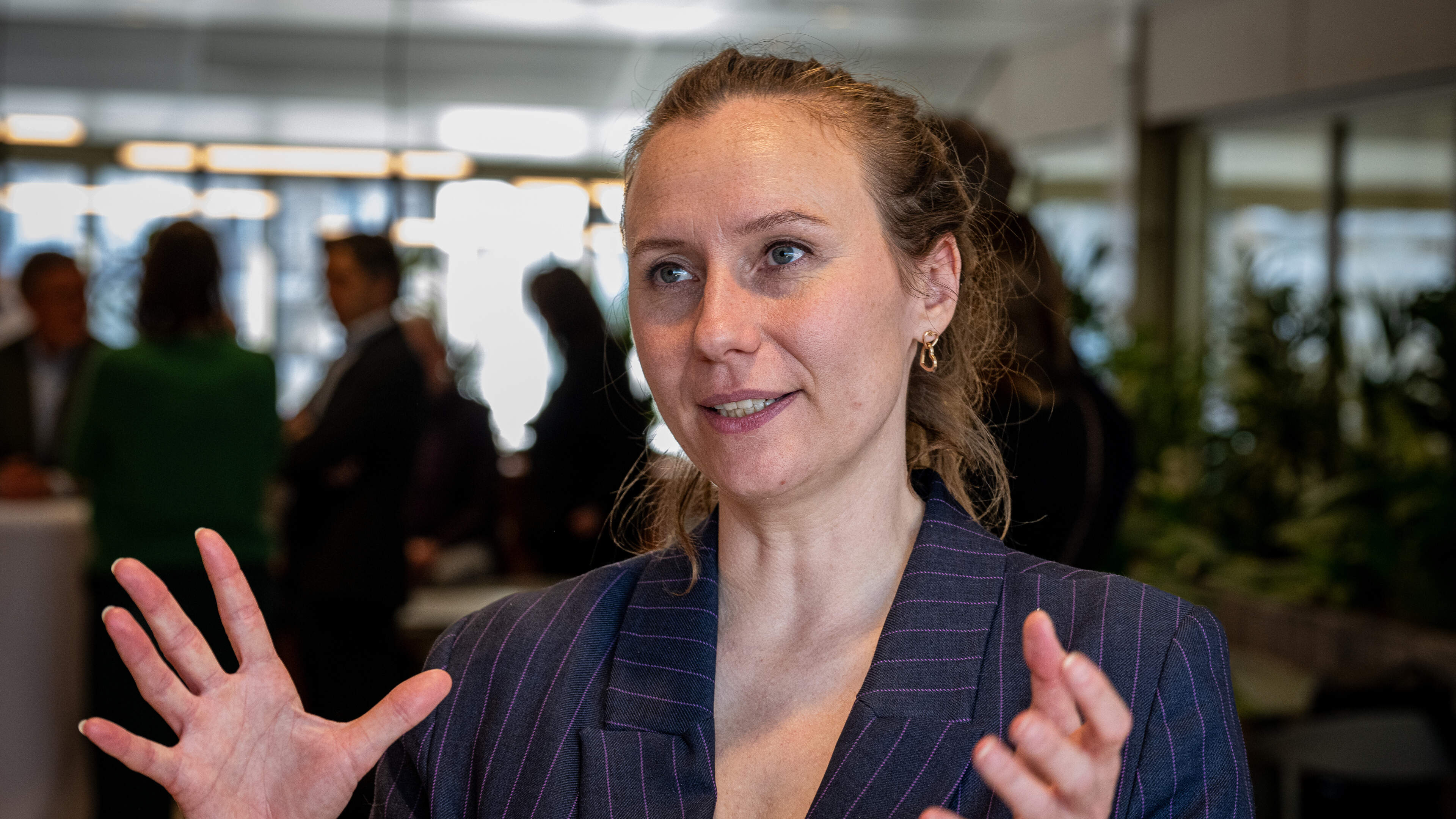 Amsterdam heeft 9 miljard euro nodig om warmtenetten vlot te trekken: ’Maak me echt zorgen over de komende winter’