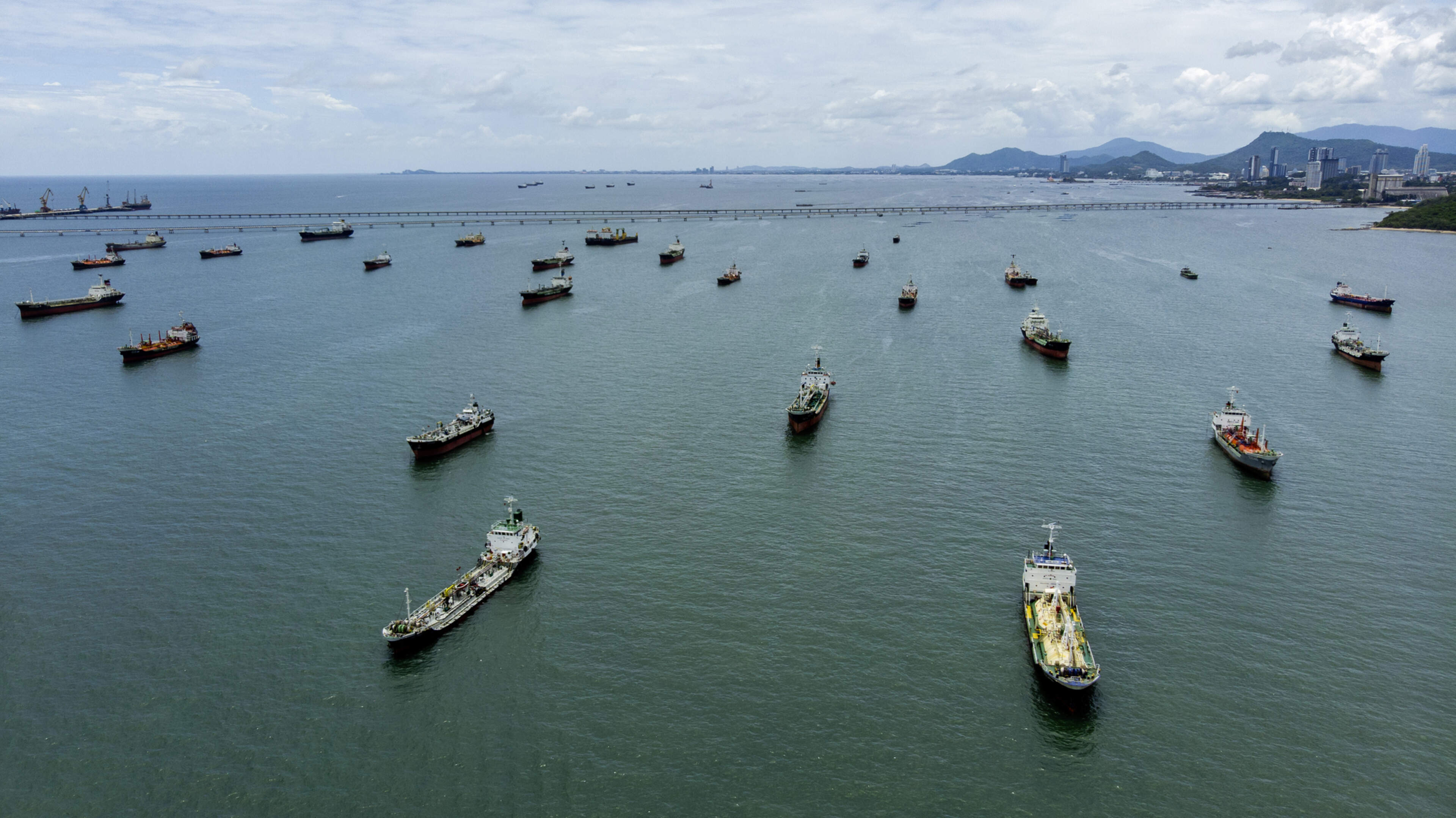 LIVE | Iraans opperbevel sluit Straat van Hormuz weer