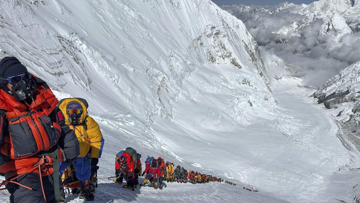 Reddingsactie Op Mount Everest tikkende Tijdbom Voor Honderden Reddingsactie Op Mount Everest tikkende Tijdbom Voor Honderden
