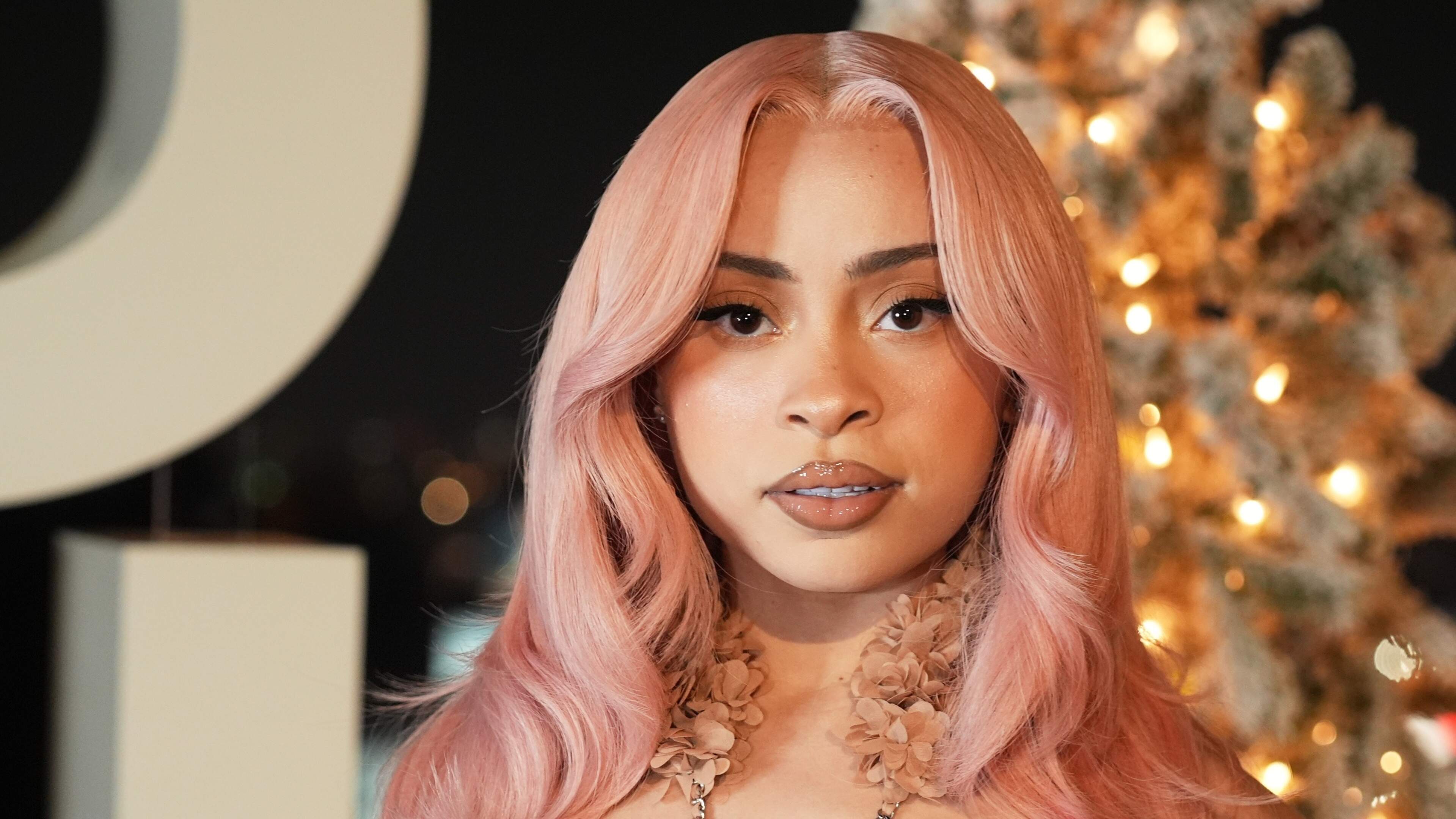 Ice Spice krijgt klappen in McDonald’s en deelt beelden daarvan op X