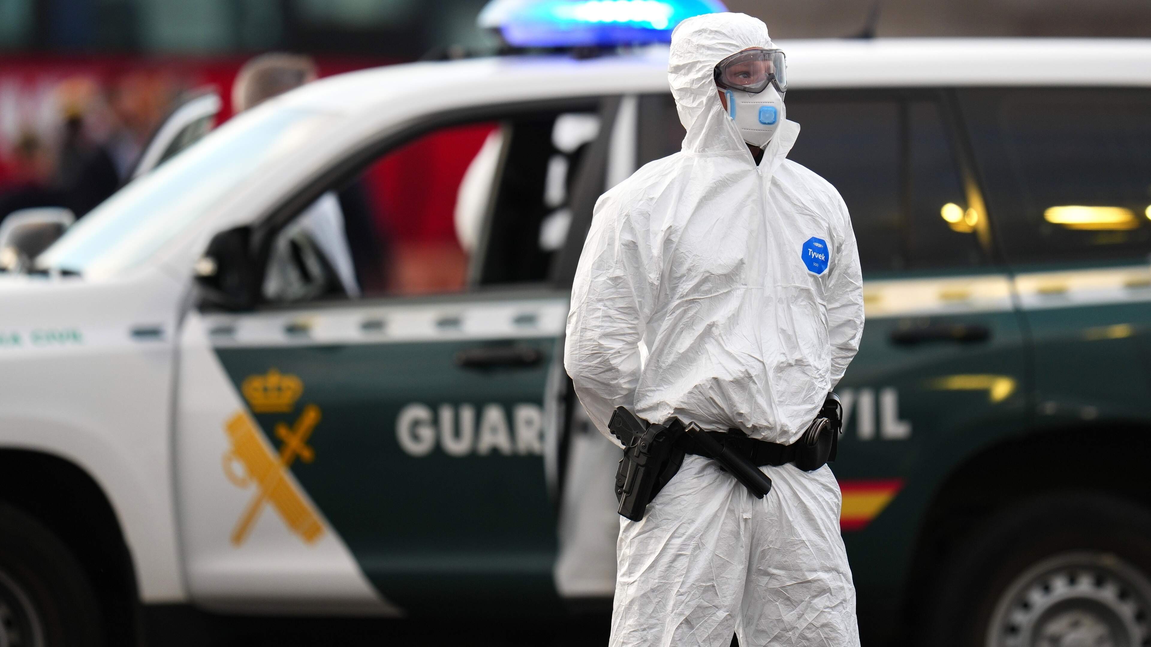 LIVE | Evacuatie van opvarenden Hondius begonnen: medische tenten en honderden agenten staan klaar