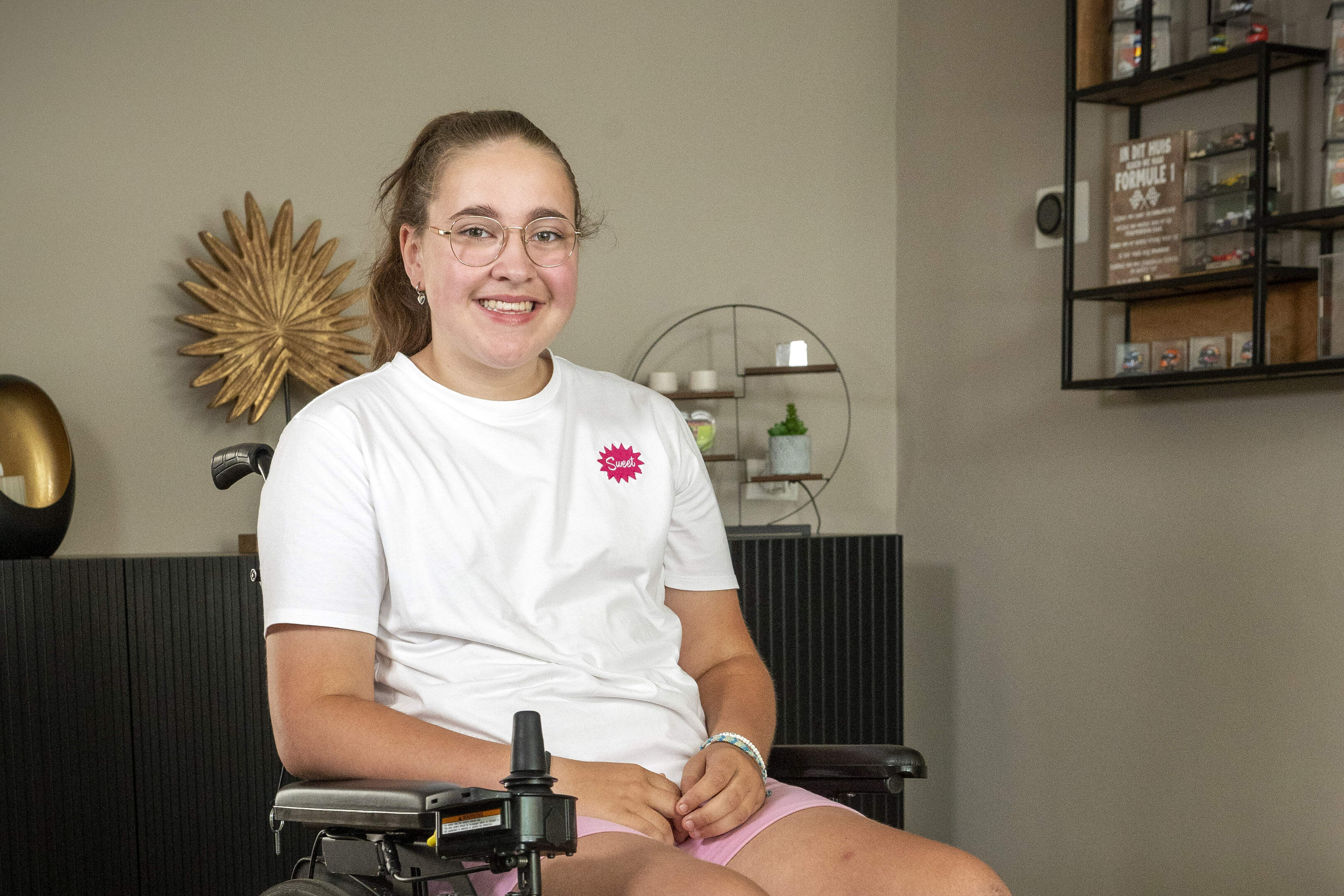 Sarah (15) heeft een spierziekte: 'Mijn groei is vriend én vijand