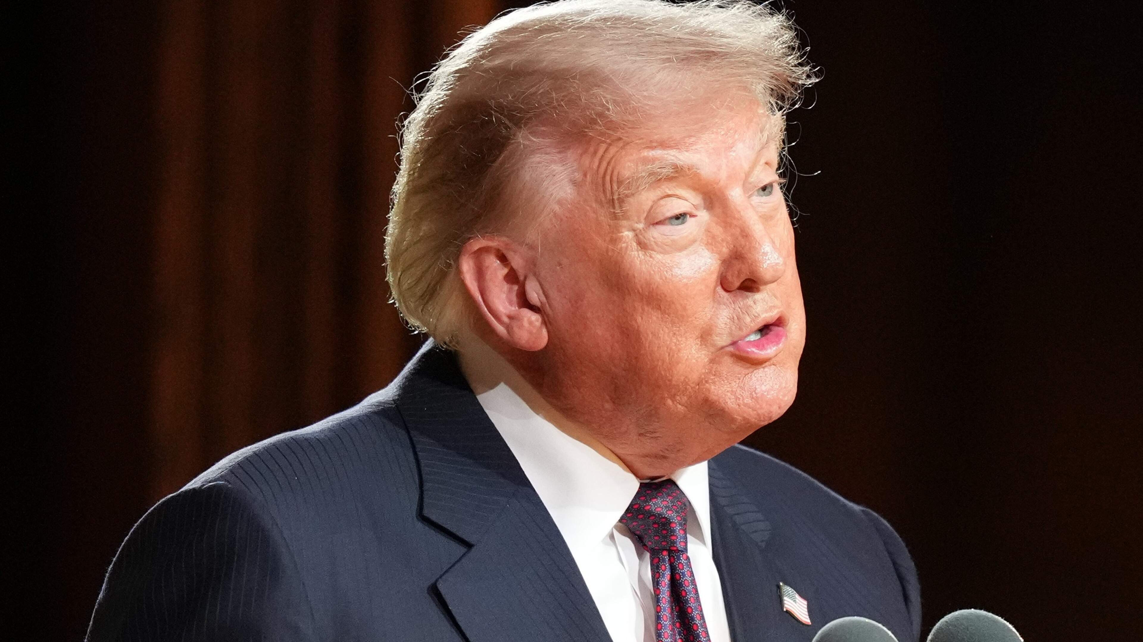 LIVE | Trump zegt Iran ’compleet in elkaar te rammen’ na raketaanvallen op Amerikaanse legerbases