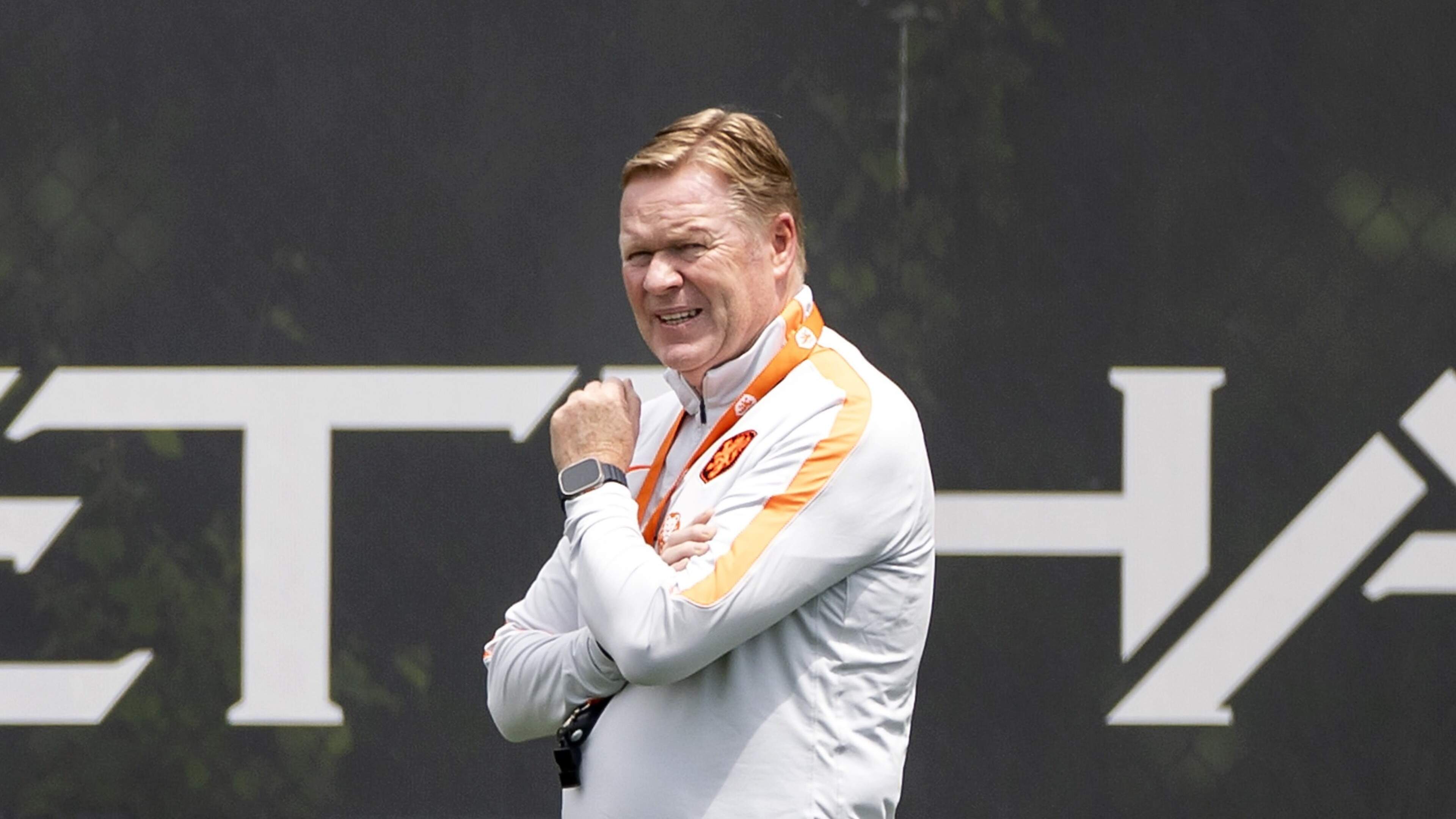 LIVE | WK 2026 Volg de persconferentie met Ronald Koeman in 