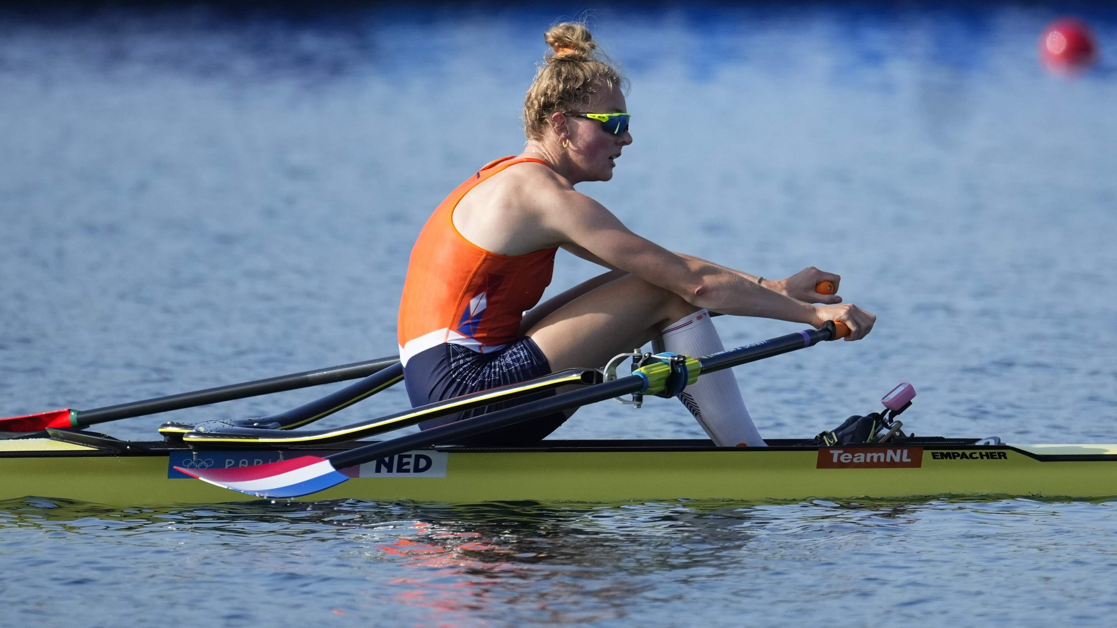 Karolien Florijn vaart op WK roeien haar eigen koers met privécoach Willem-Jan de Widt: ’Het is een beetje een ongemakkelijke situatie’