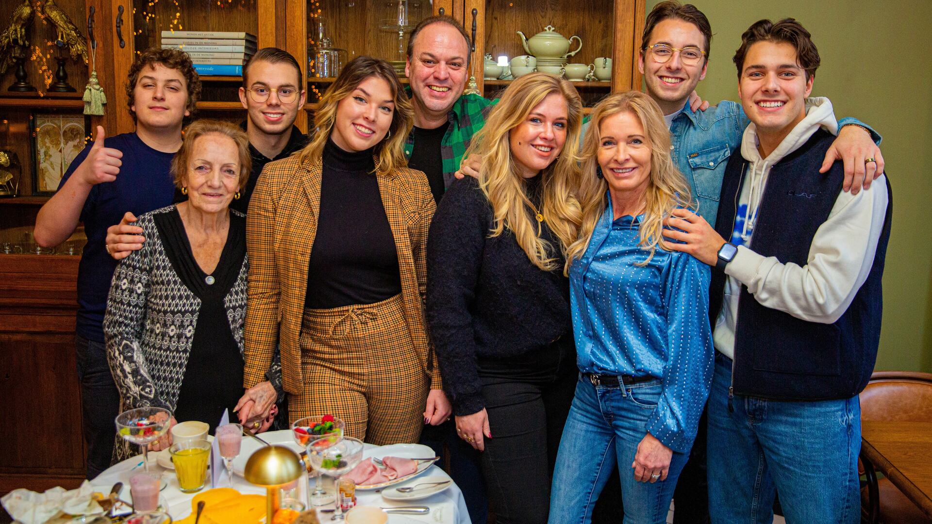 Emotionele Frans Bauer: 'Verschrikkelijk als moeder wegvalt' | De Telegraaf
