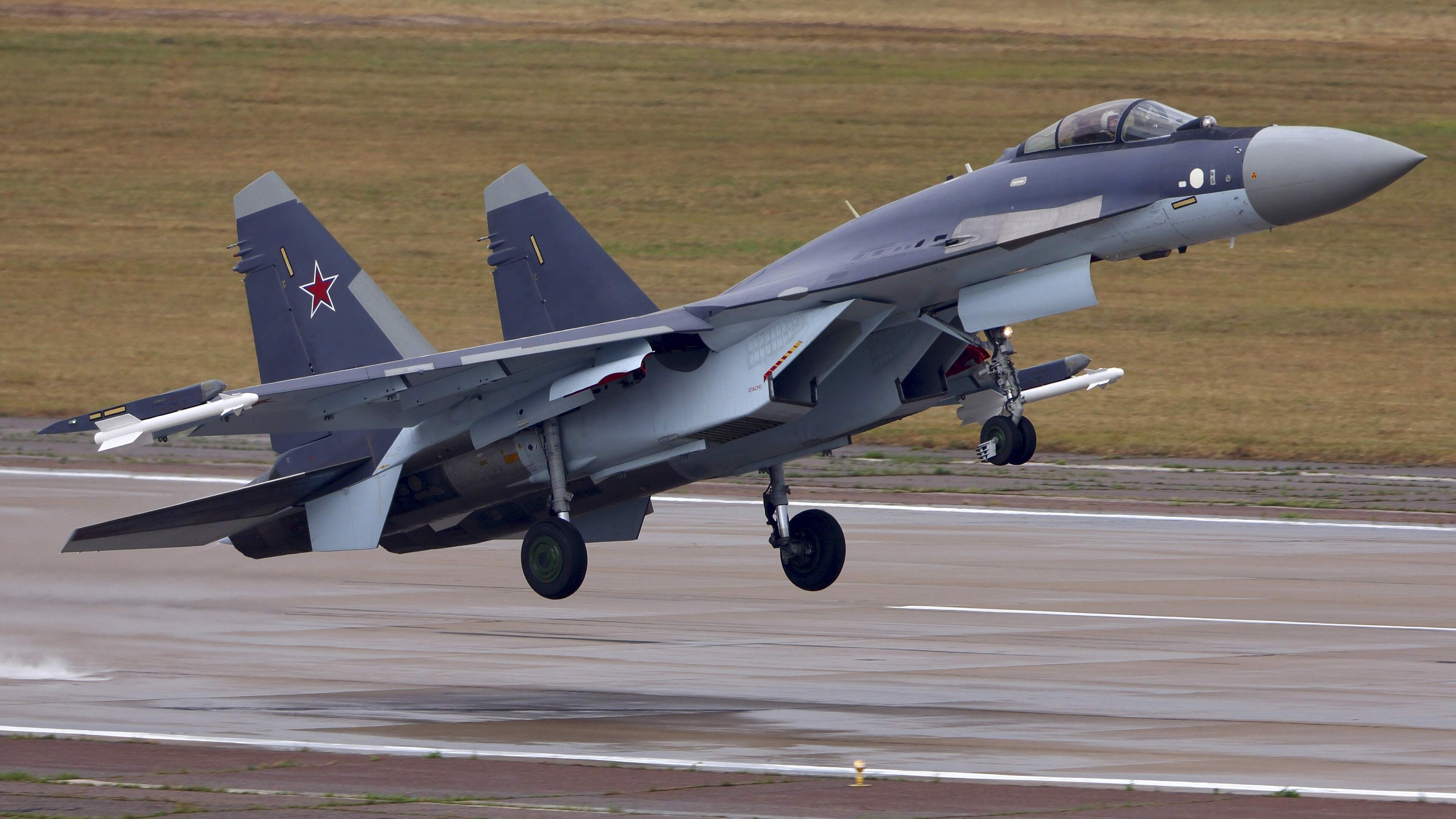 LIVE | Oekraïne haalt Su-35-gevechtsvliegtuig neer: ’Nog een Russische luchtterrorist uitgeschakeld’